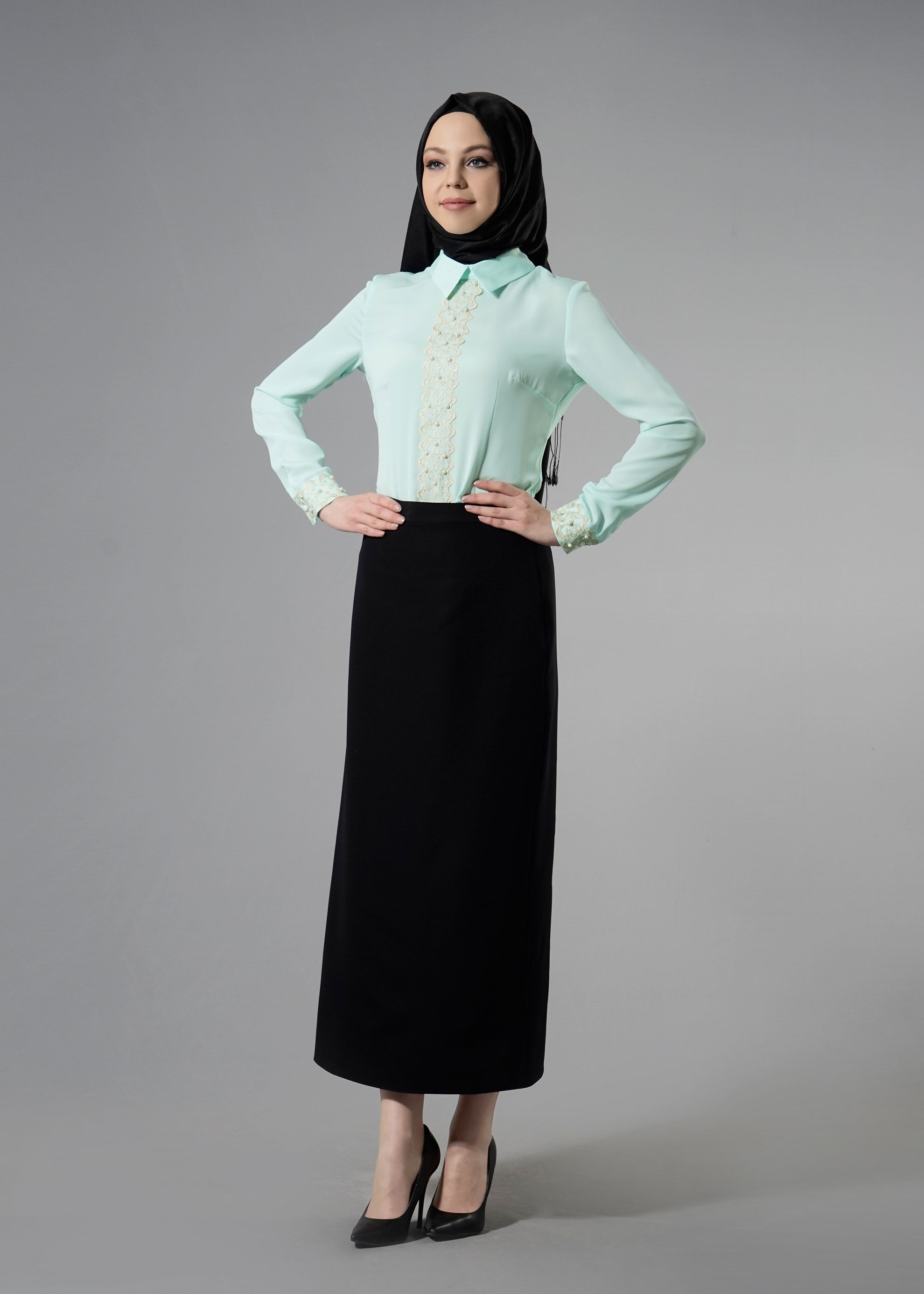 Tesettür giyim YEŞİL İNCİLİ GÜPÜR DETAYLI BLUZ 4238