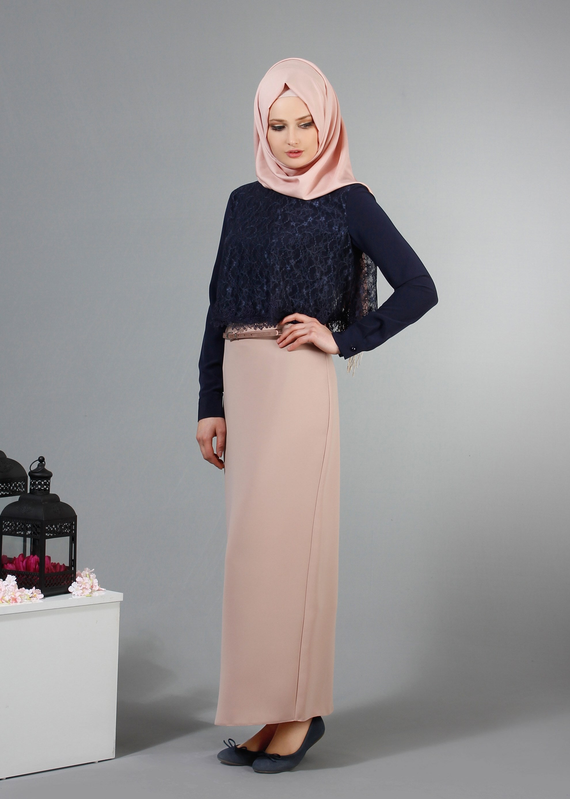 Tesettür giyim LACİVERT İŞLEMELİ DÜĞMELİ BLUZ 4240