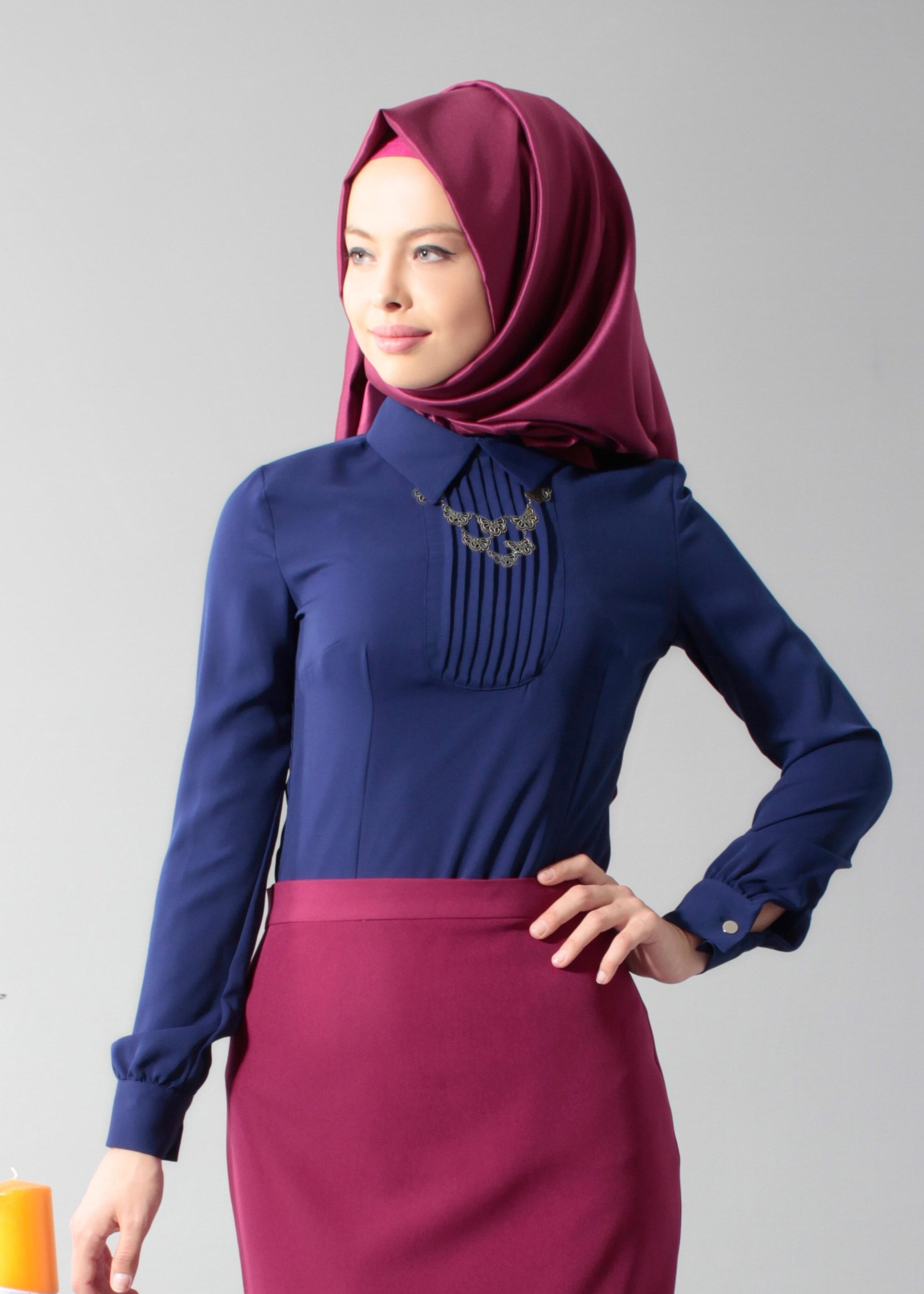 Tesettür giyim LACİVERT MANŞETLERİ BAĞLAMALI GÖMLEK YAKA BLUZ 4346