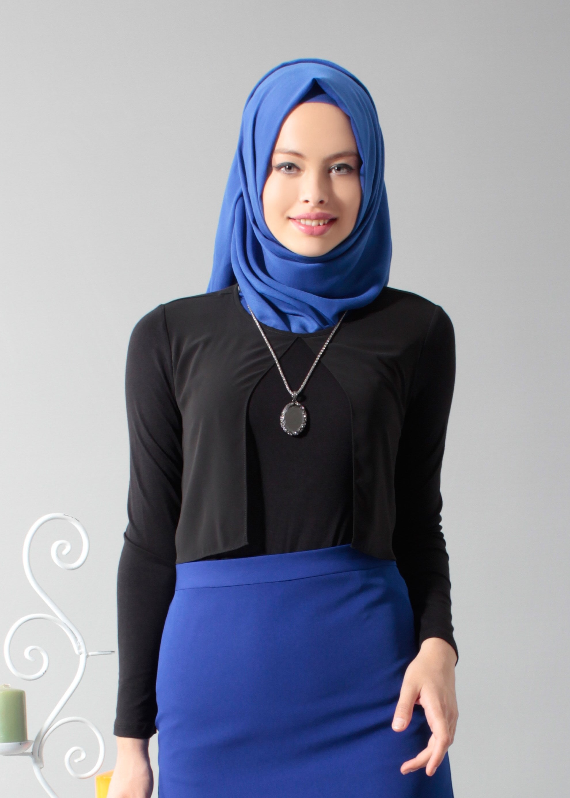 Tesettür giyim SİYAH TÜL DETAYLI BLUZ 4399