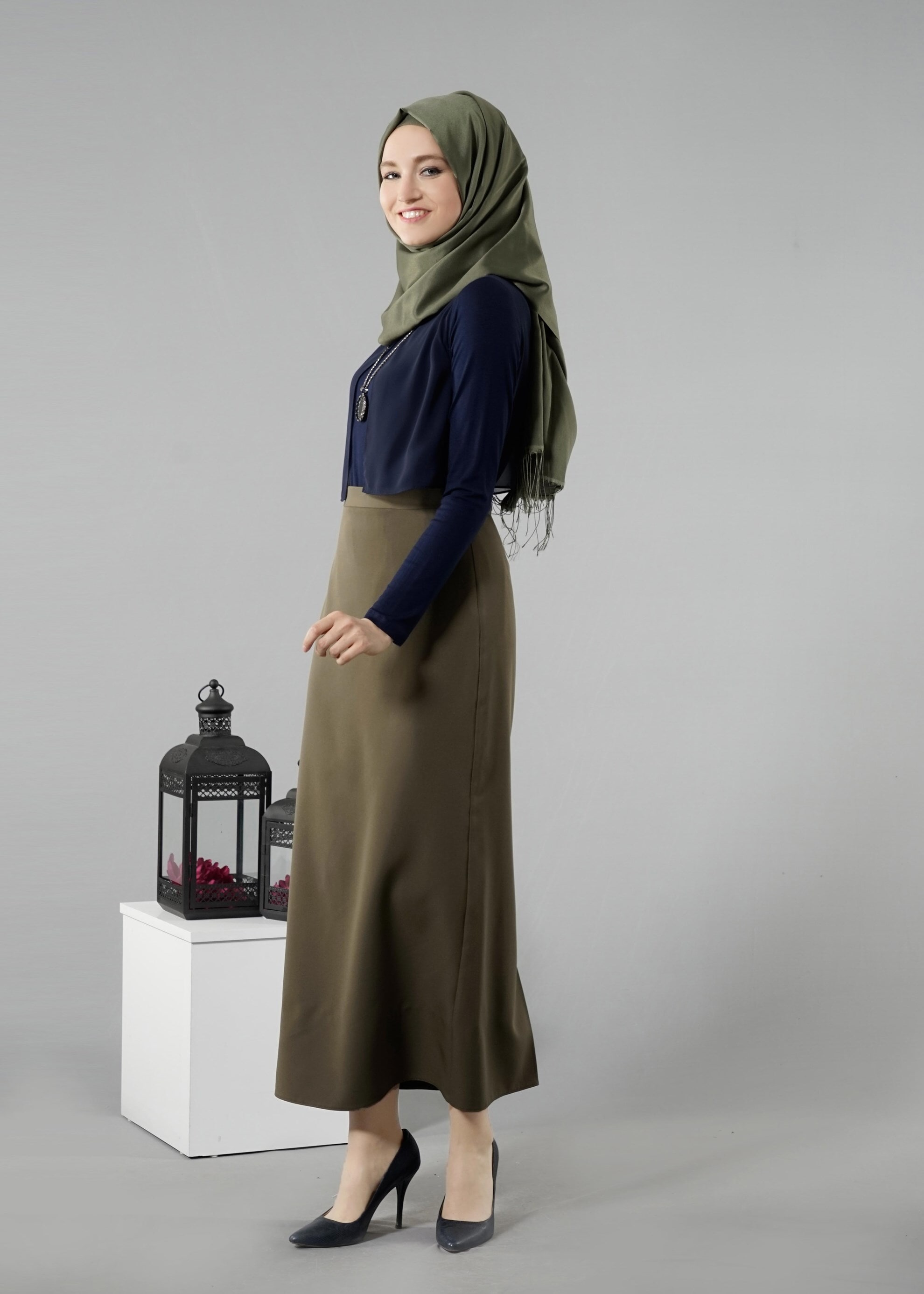 Tesettür giyim LACİVERT TÜL DETAYLI BLUZ 4399