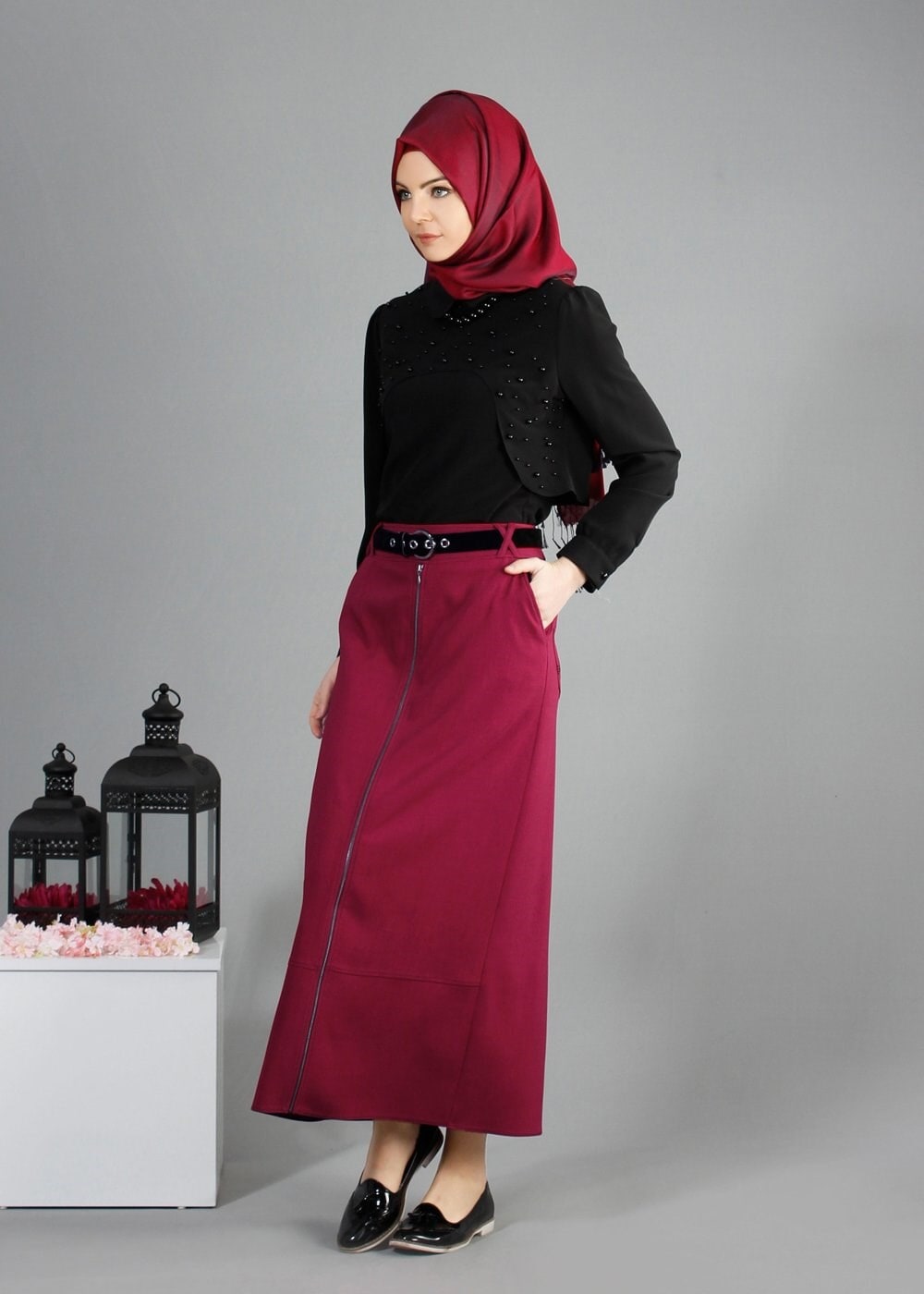 Tesettür giyim SİYAH ÖNÜ İNCİ İŞLEMELİ BLUZ 4409