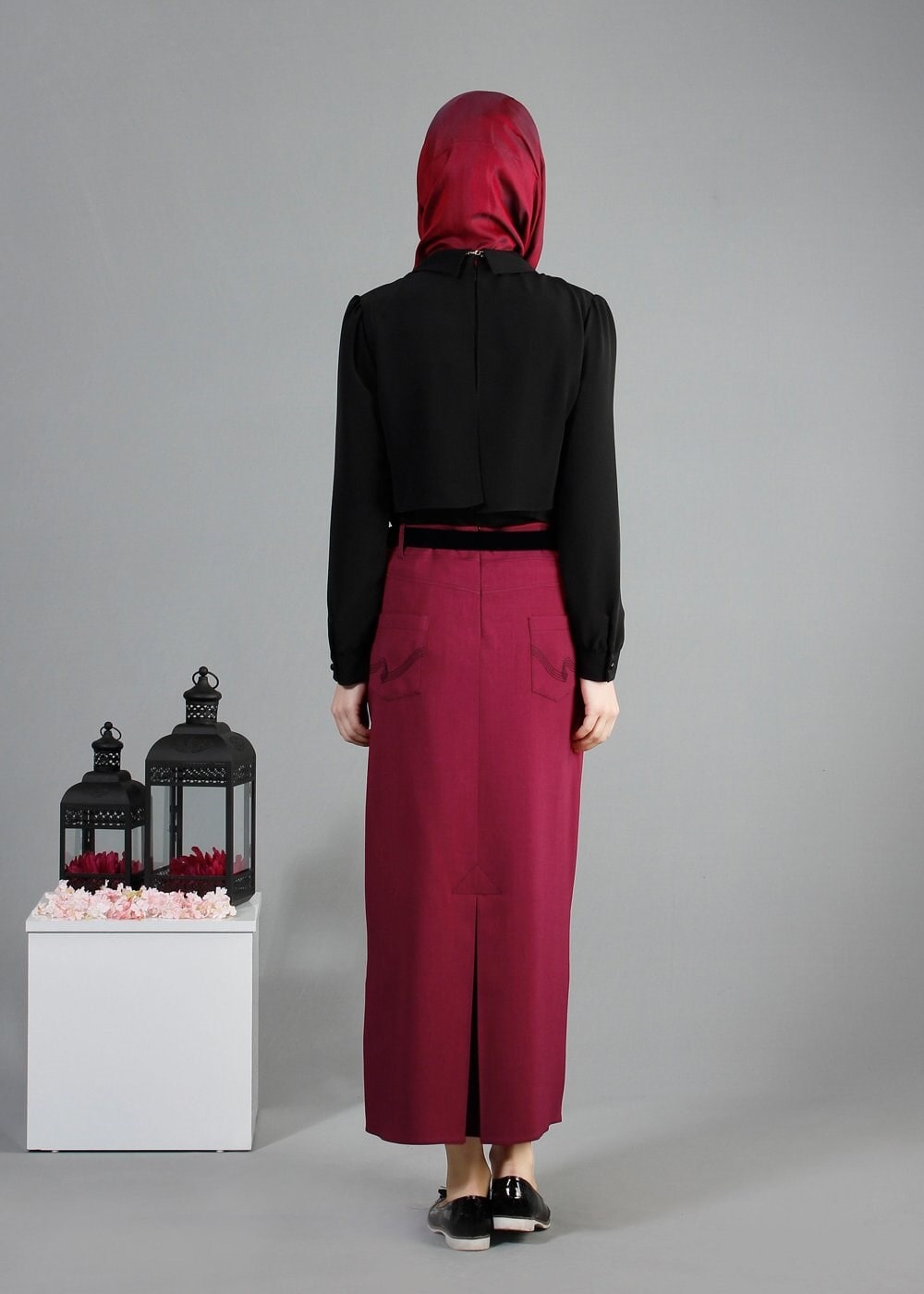 Tesettür giyim SİYAH ÖNÜ İNCİ İŞLEMELİ BLUZ 4409