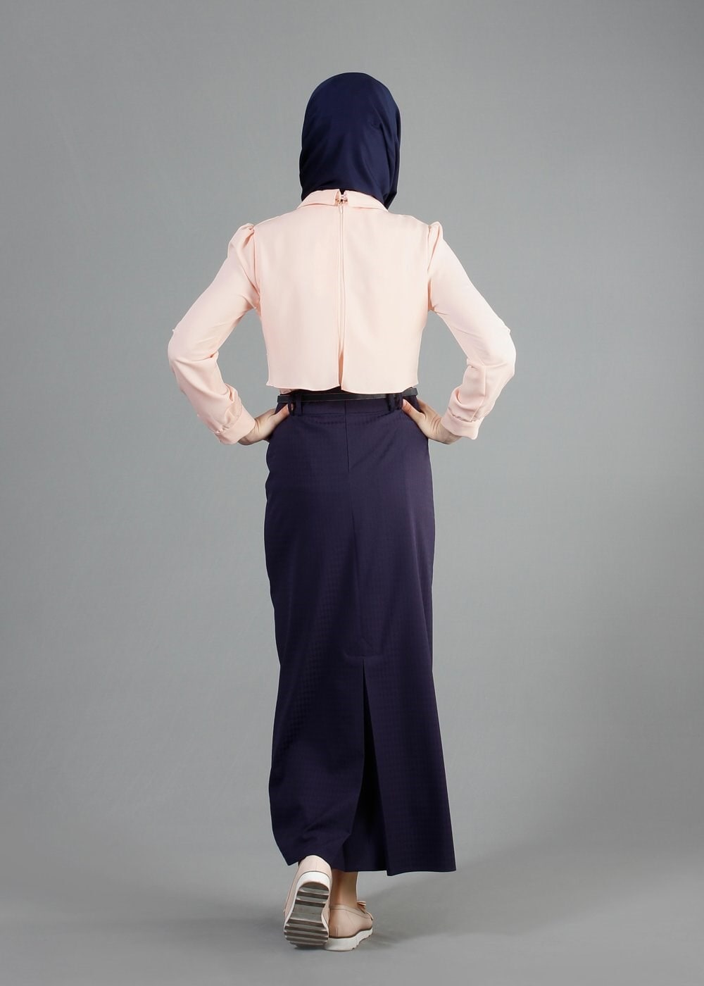 Tesettür giyim PUDRA ÖNÜ İNCİ İŞLEMELİ BLUZ 4409