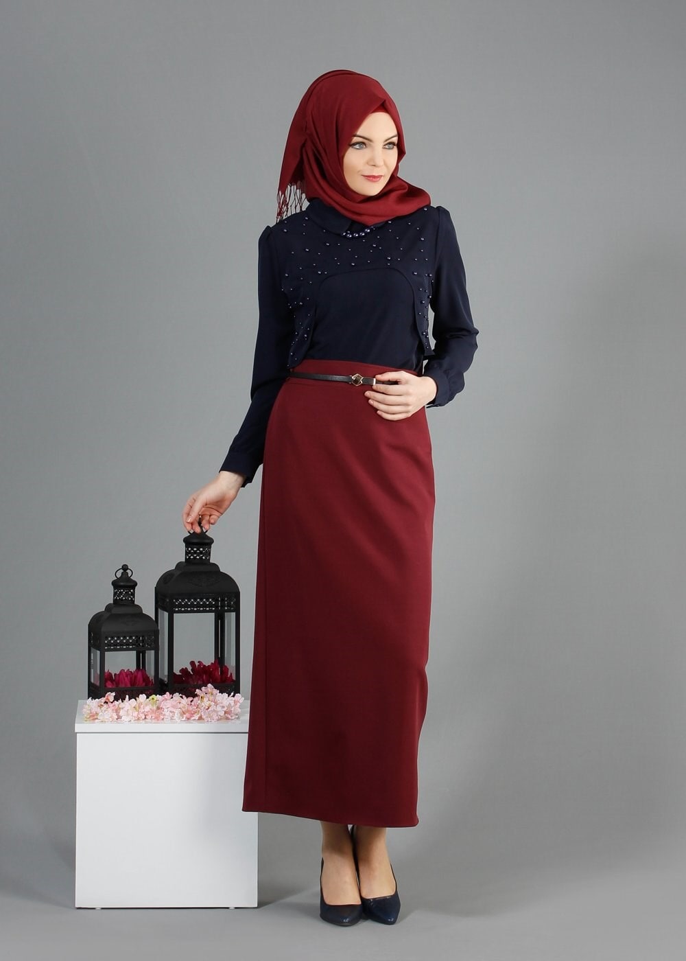 Tesettür giyim LACİVERT ÖNÜ İNCİ İŞLEMELİ BLUZ 4409