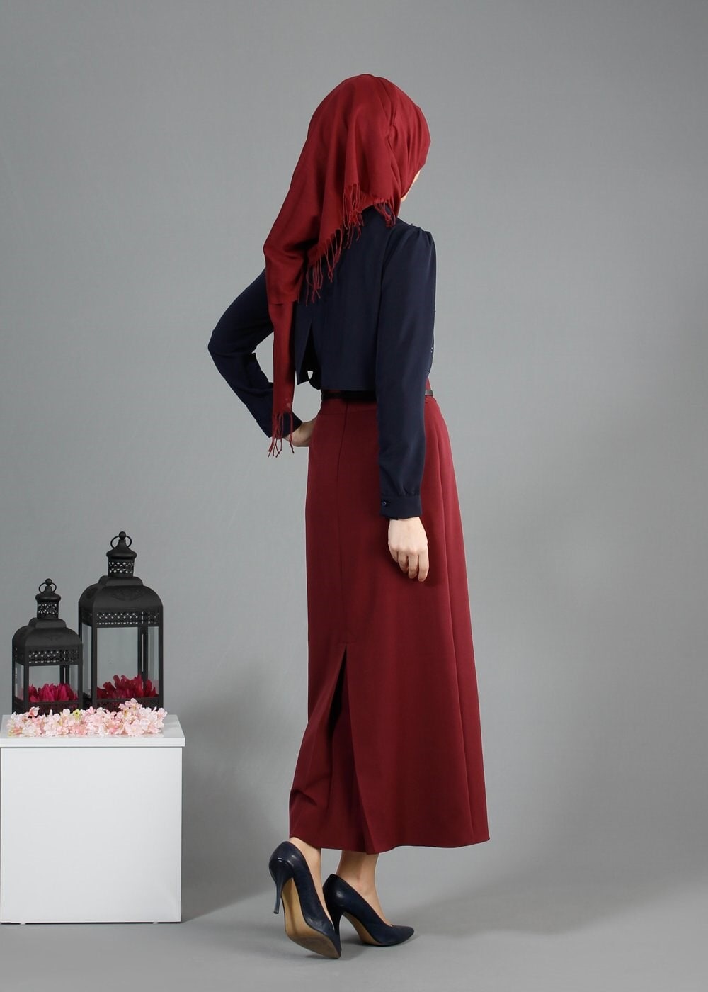 Tesettür giyim LACİVERT ÖNÜ İNCİ İŞLEMELİ BLUZ 4409