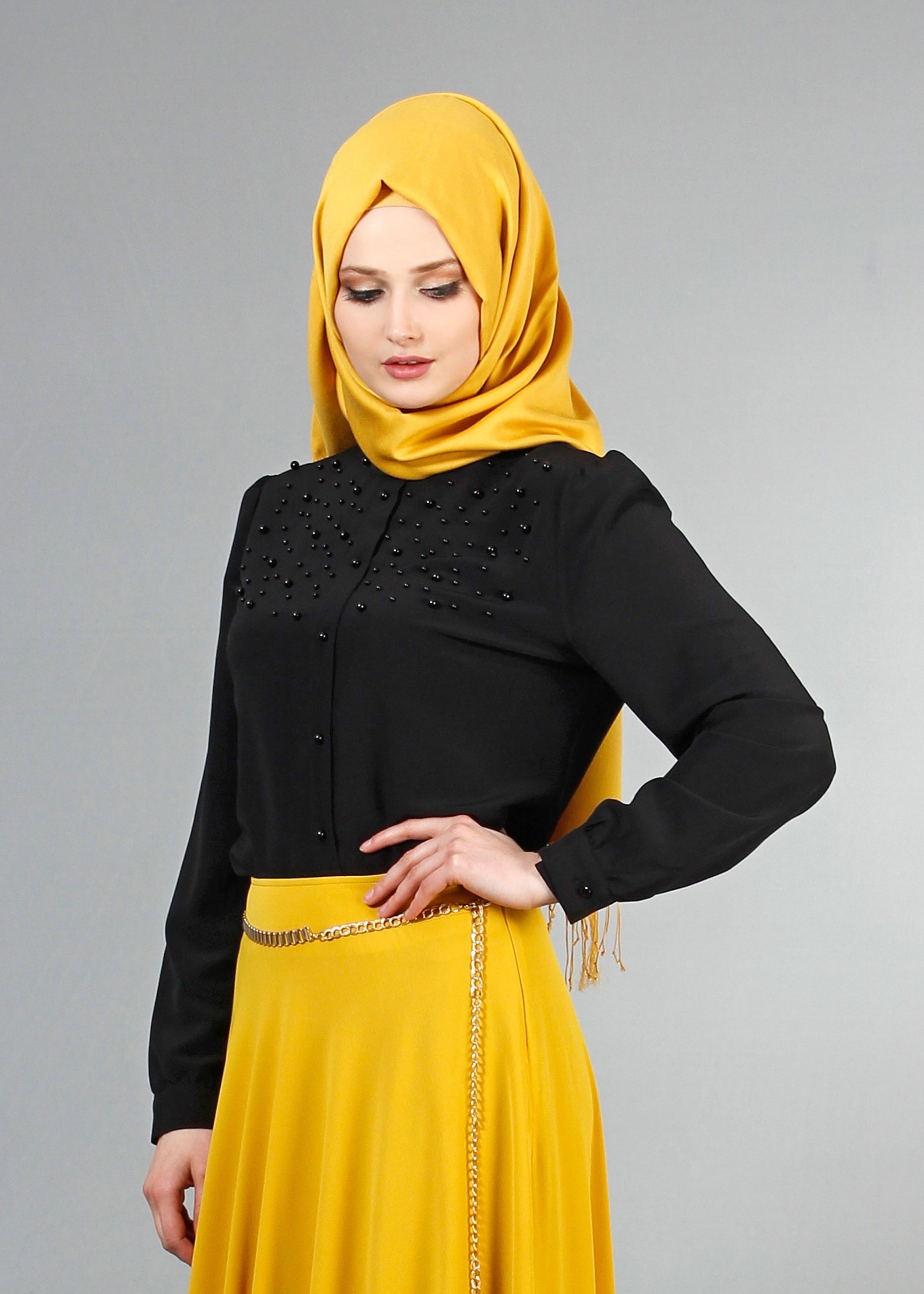 Tesettür giyim SİYAH İNCİ İŞLEME DETAYLI BLUZ 4411