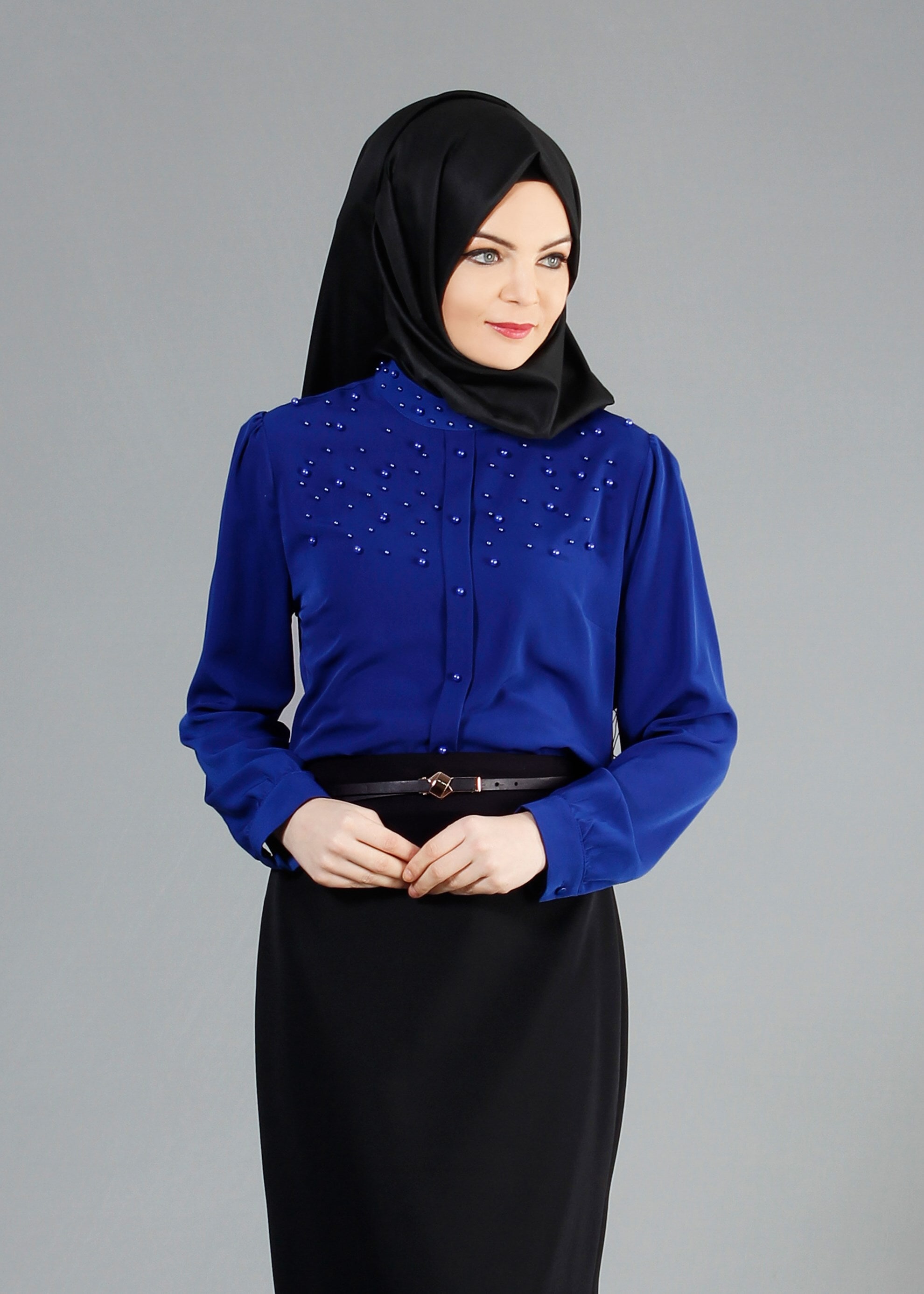Tesettür giyim MAVİ İNCİ İŞLEME DETAYLI BLUZ 4411