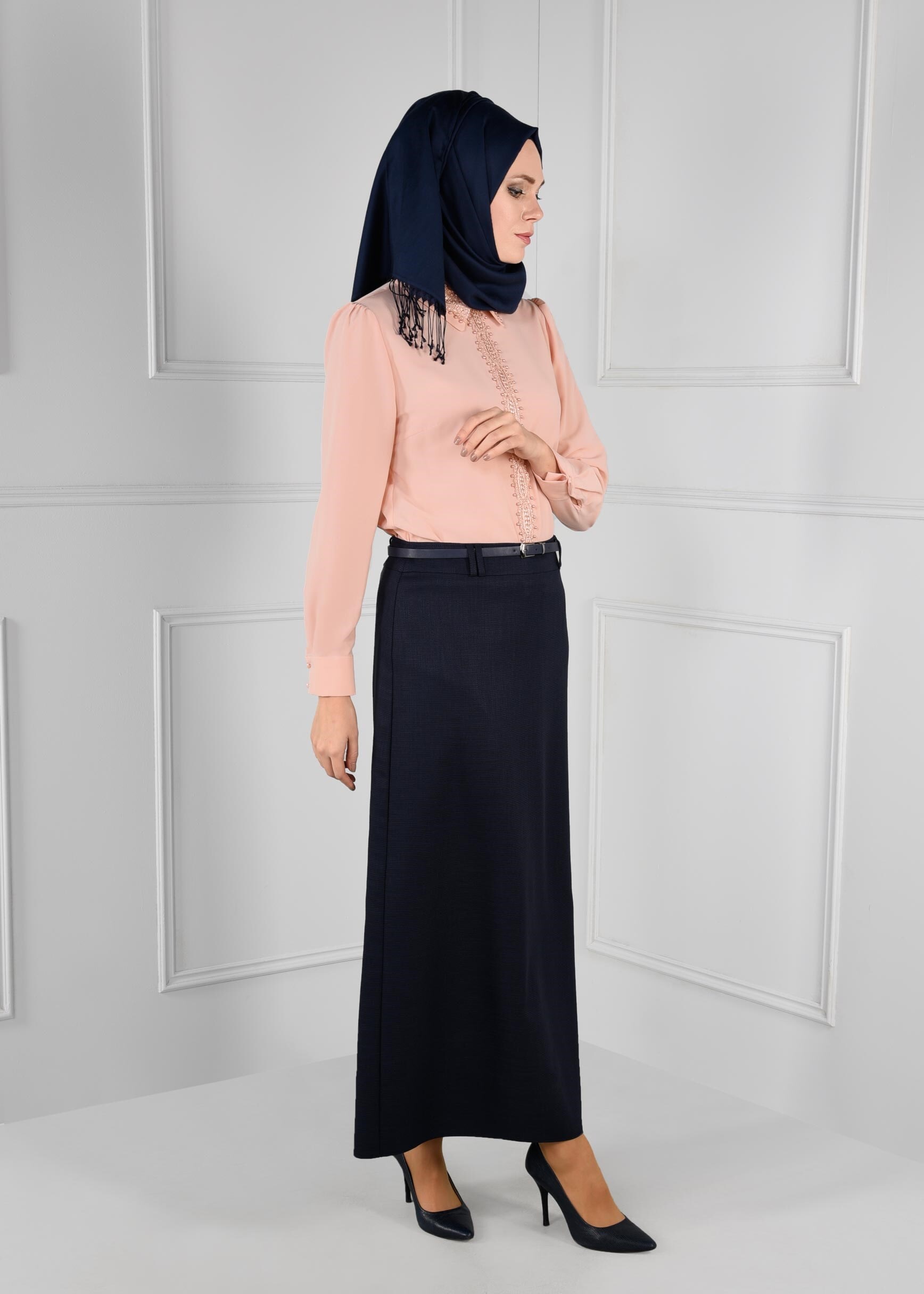 Tesettür giyim PUDRA İŞLEMELİ TAŞ DETAYLI BLUZ 4428