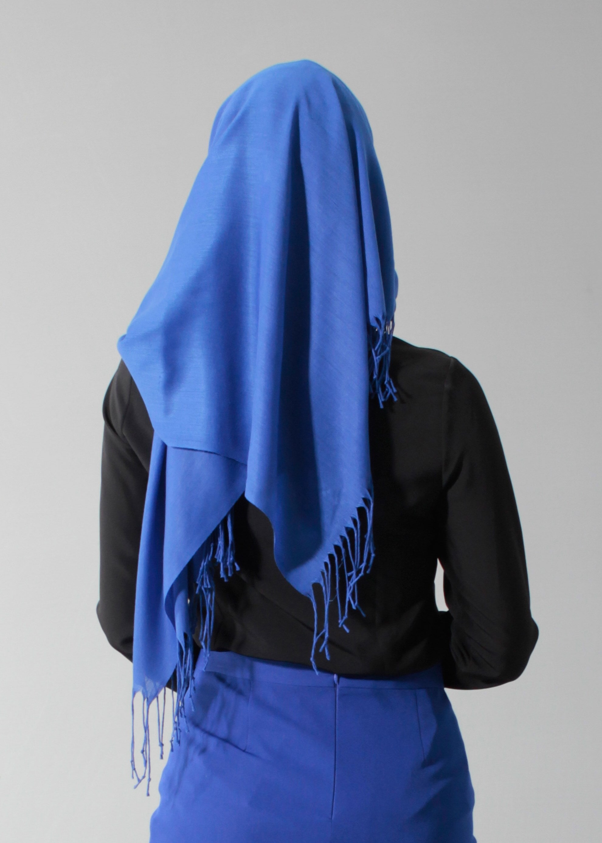 Tesettür giyim SİYAH NAKIŞ İŞLEMELİ İNCİ DETAYLI BLUZ 4438 