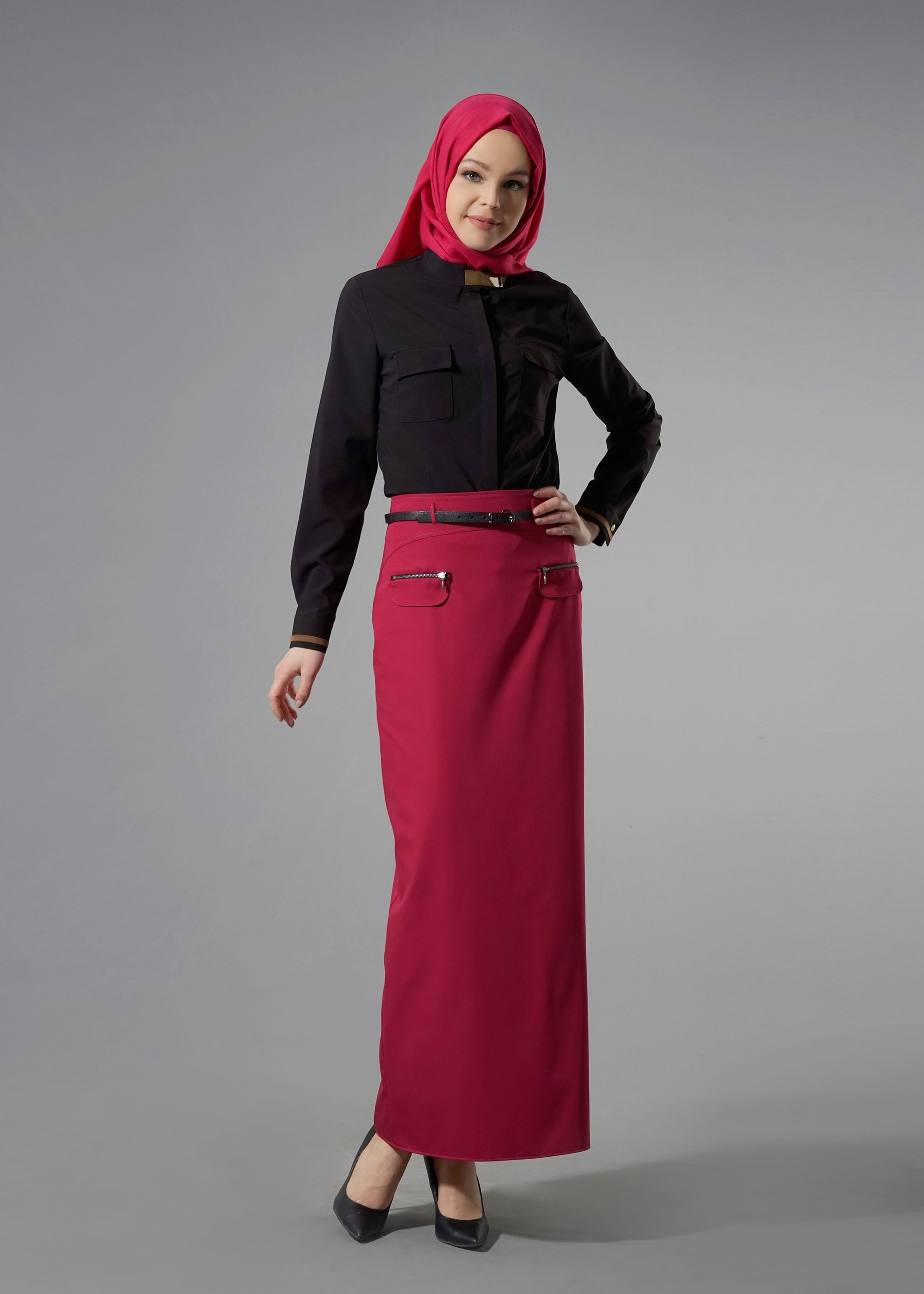 Tesettür giyim SİYAH CEP DETAYLI GİZLİ DÜĞMELİ BLUZ 4442