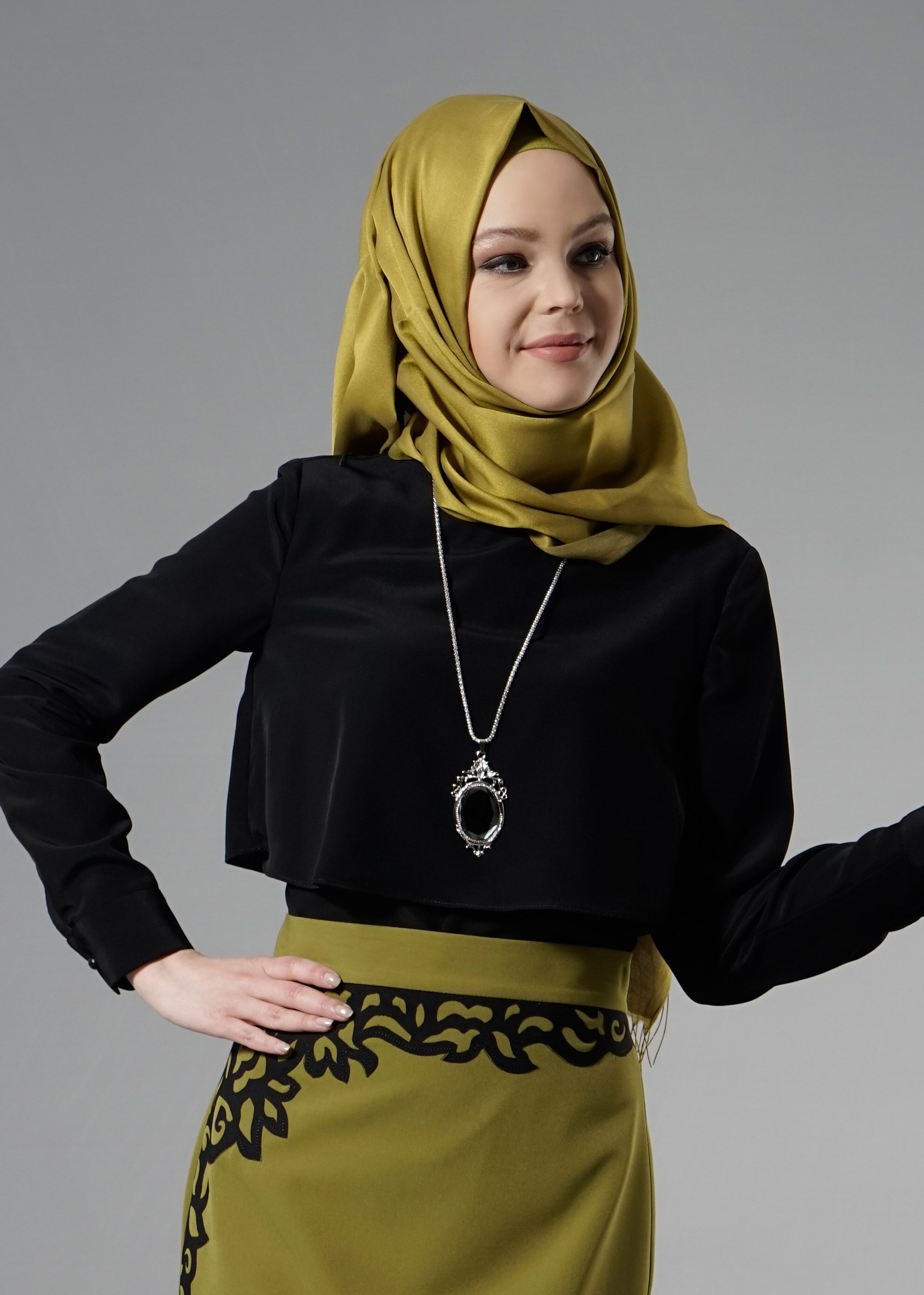 Tesettür giyim SİYAH 4443 New Loren Tesettür Bluz 36/44(38) TEK40