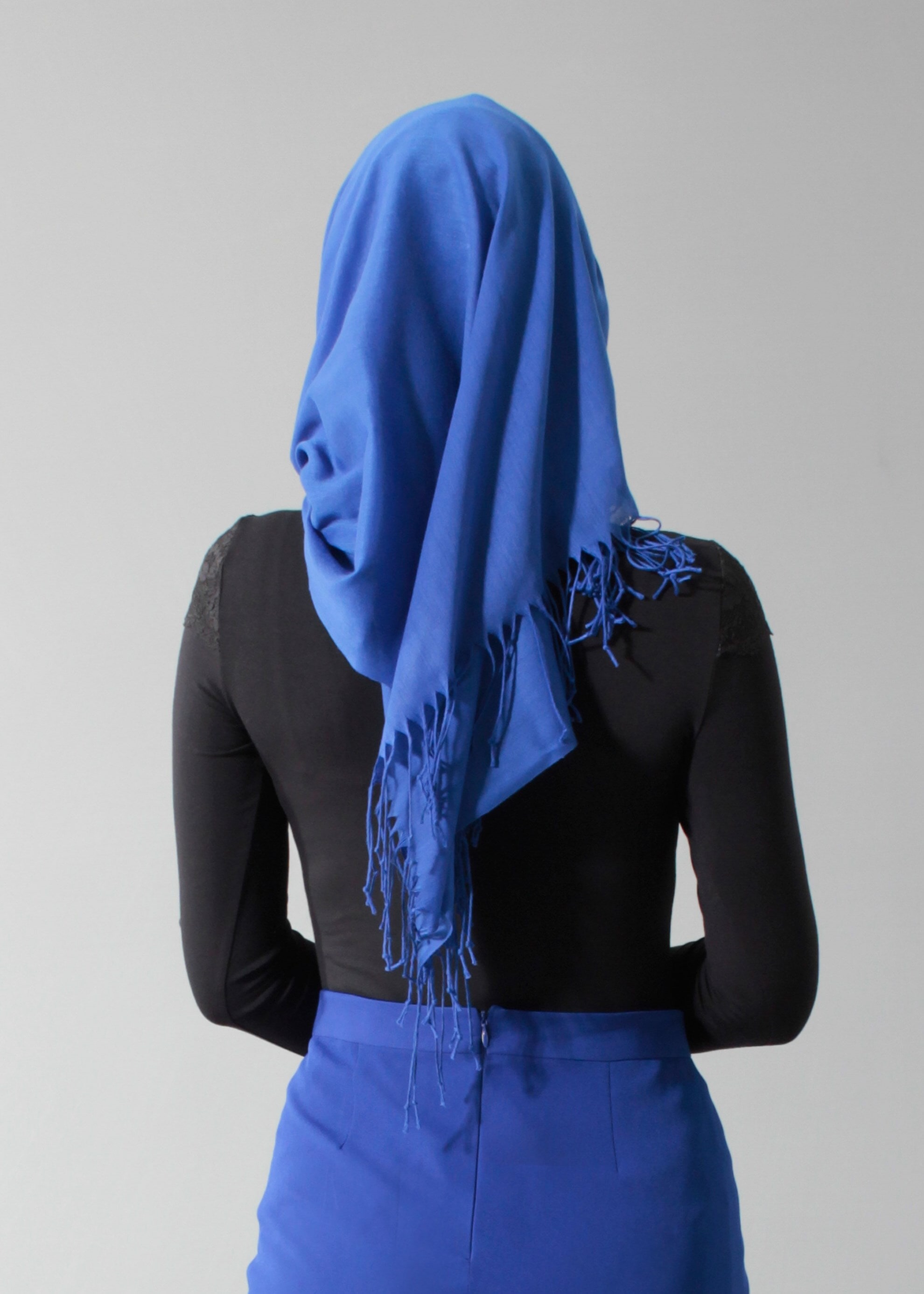 Tesettür giyim SİYAH NAKIŞ DETAYLI BLUZ 4562