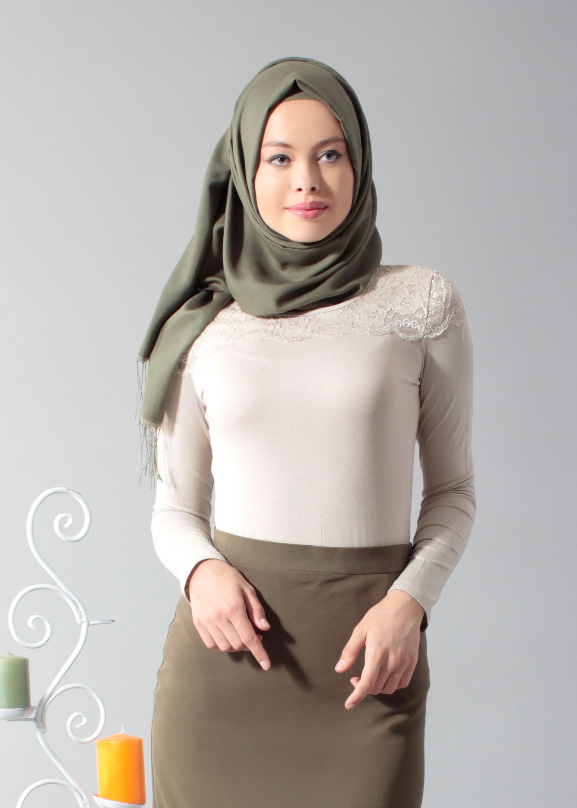 Tesettür giyim BEJ NAKIŞ DETAYLI BLUZ 4562