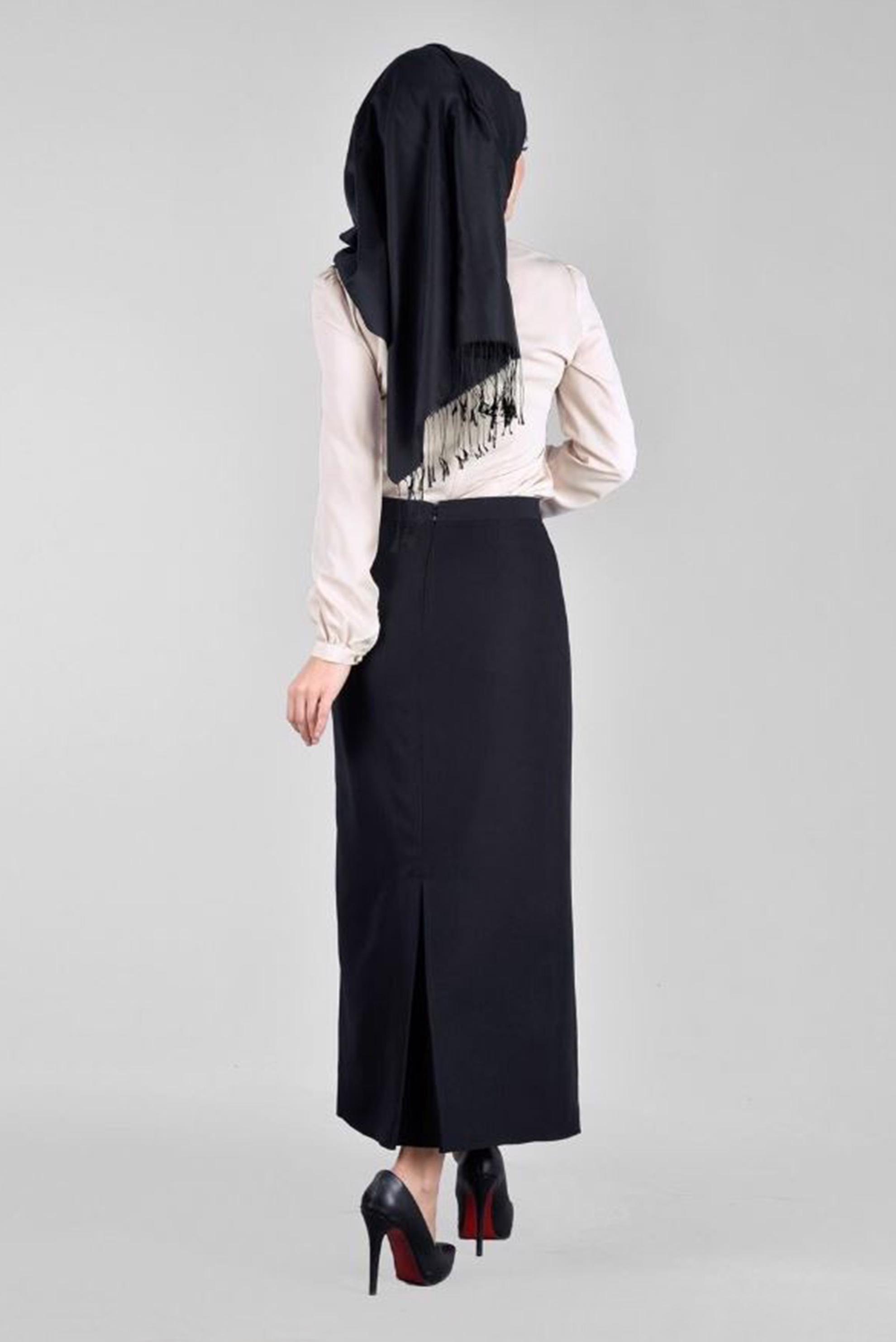 Tesettür giyim BEJ YAKASI BAĞLAMA DETAYLI NAKIŞLI BLUZ 4588 