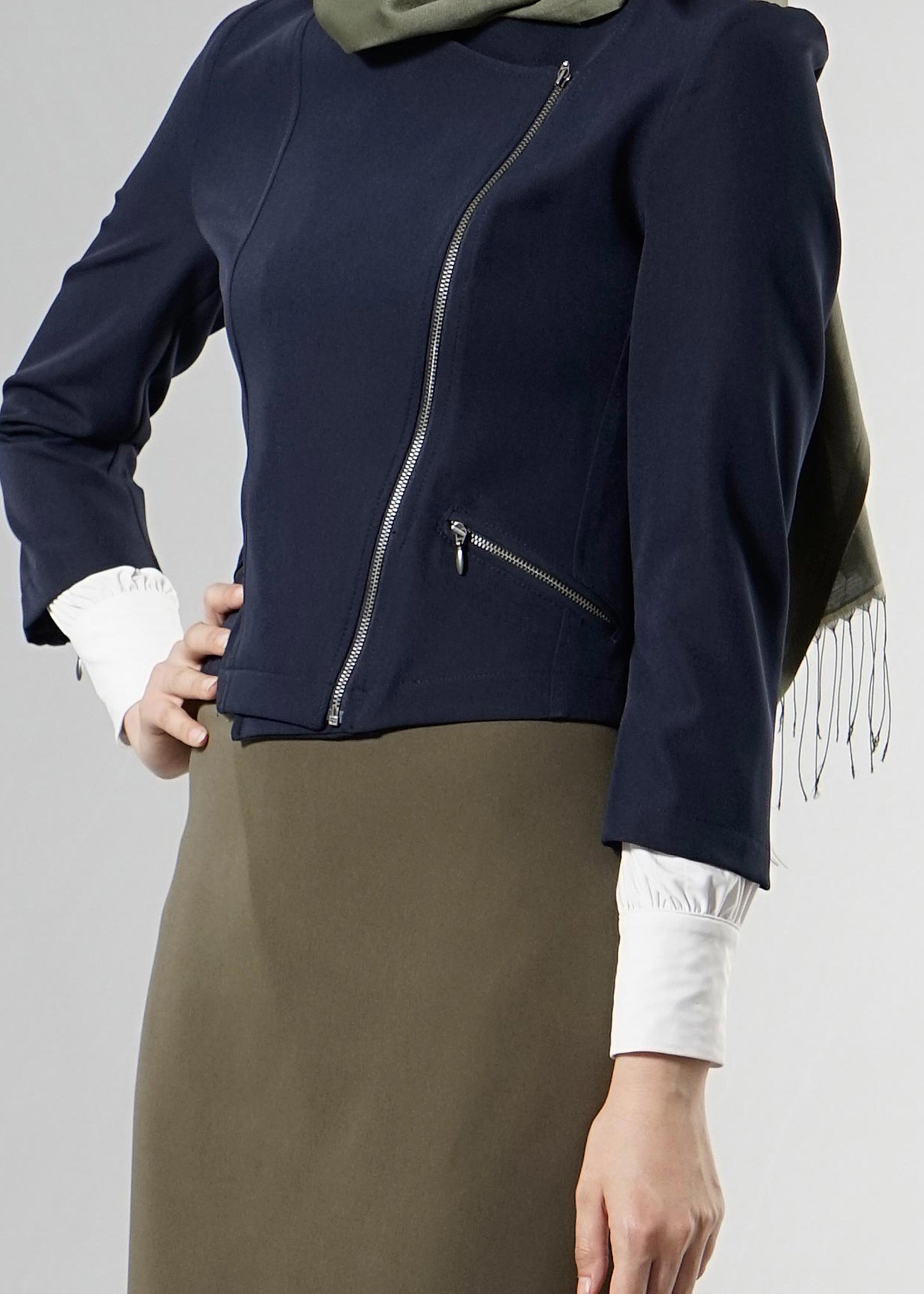 Vêtements hijab BLEU MARINE 4517 Dilma Tesettür 43551 Ceket 36/42(38)