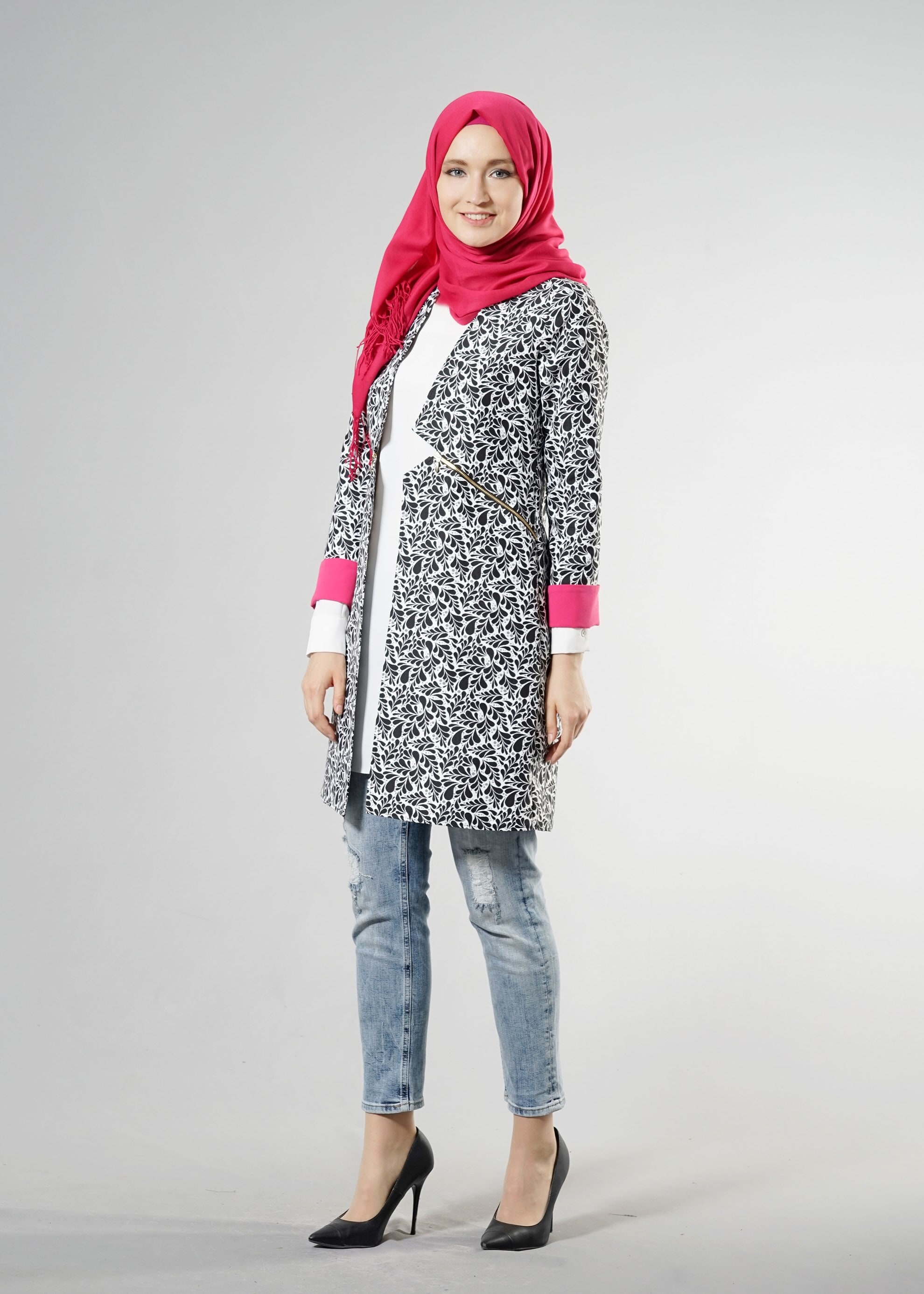 Tesettür giyim SİYAH 4523-3 JAKAR DES.1 CEKET 38/44 TEK40