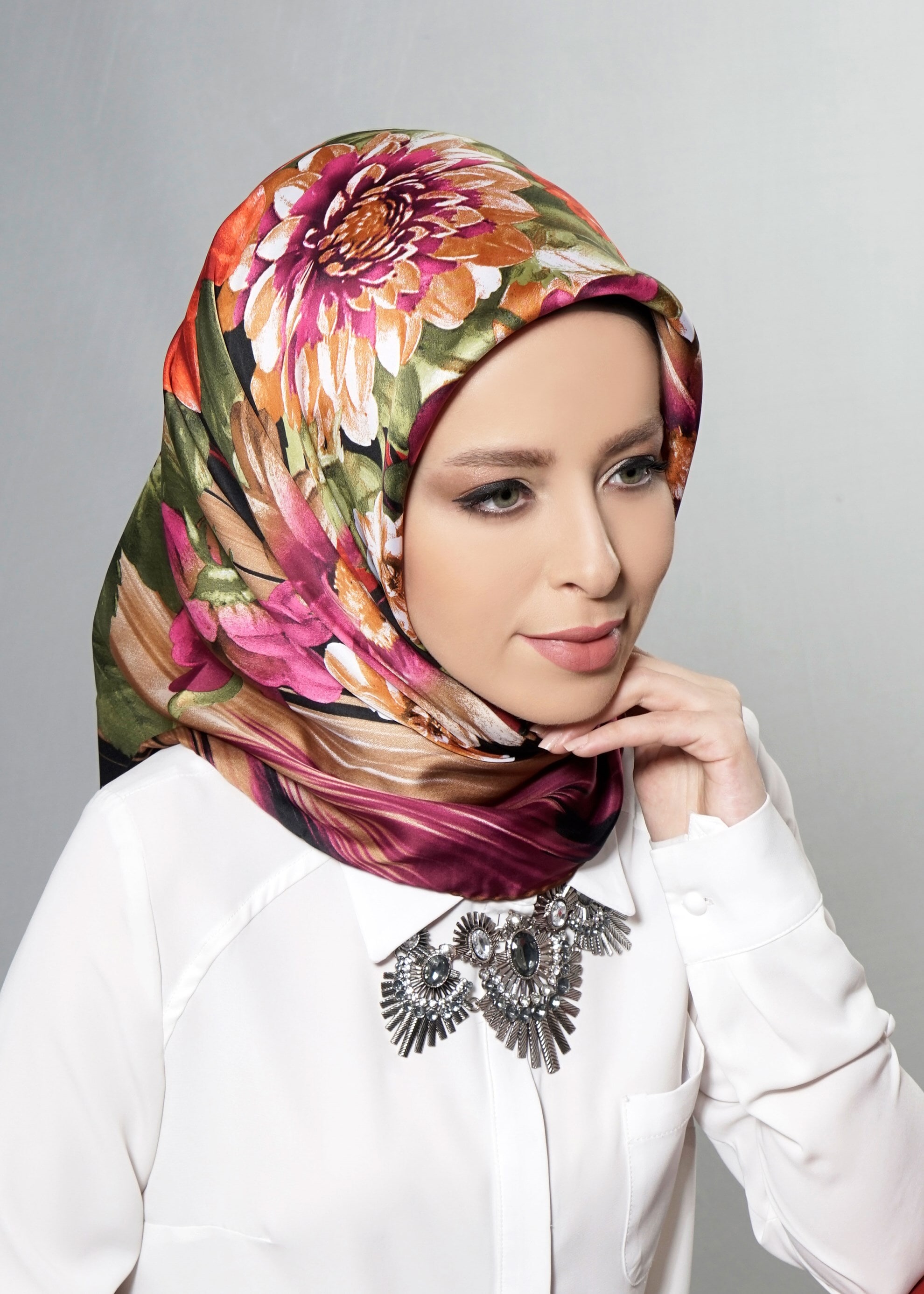 Tesettür giyim SİYAH 12607 ALVİNA DESENLİ EŞARP