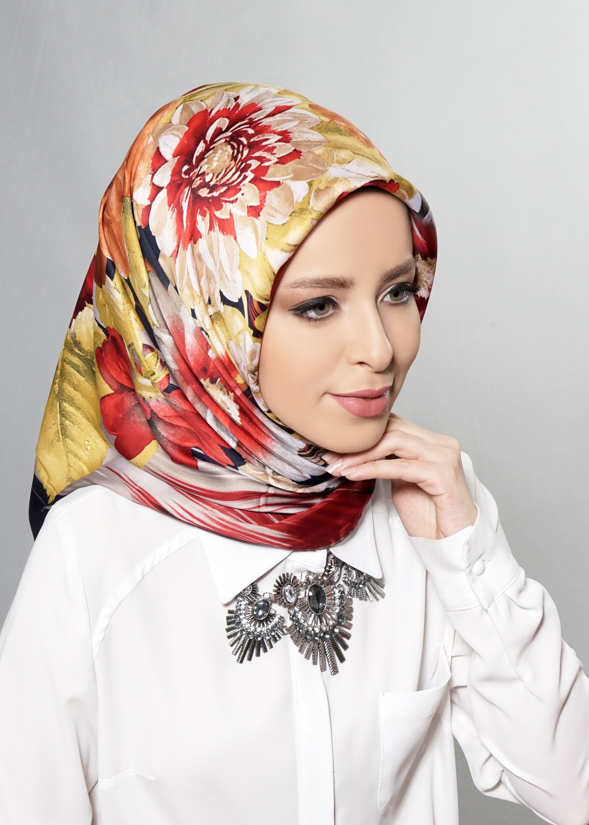 Tesettür giyim LACİVERT 12607 ALVİNA DESENLİ EŞARP