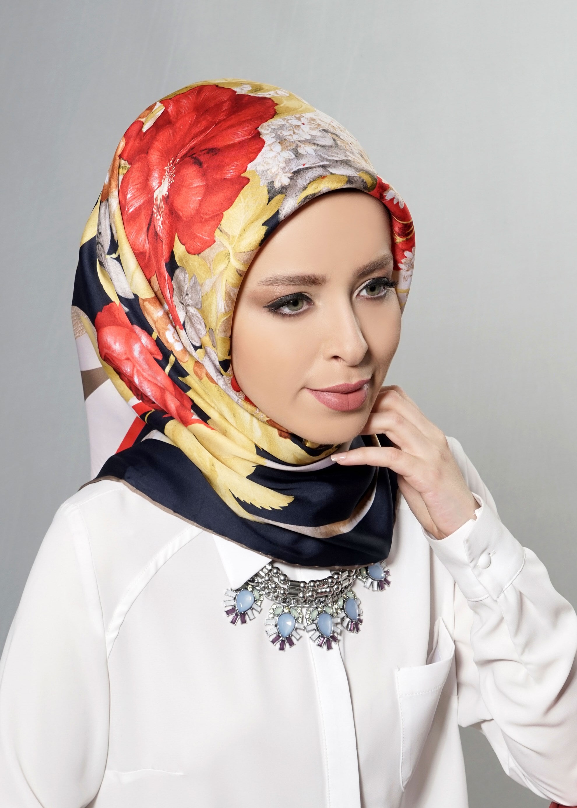 Tesettür giyim LACİVERT 12608 ALVİNA DESENLİ EŞARP