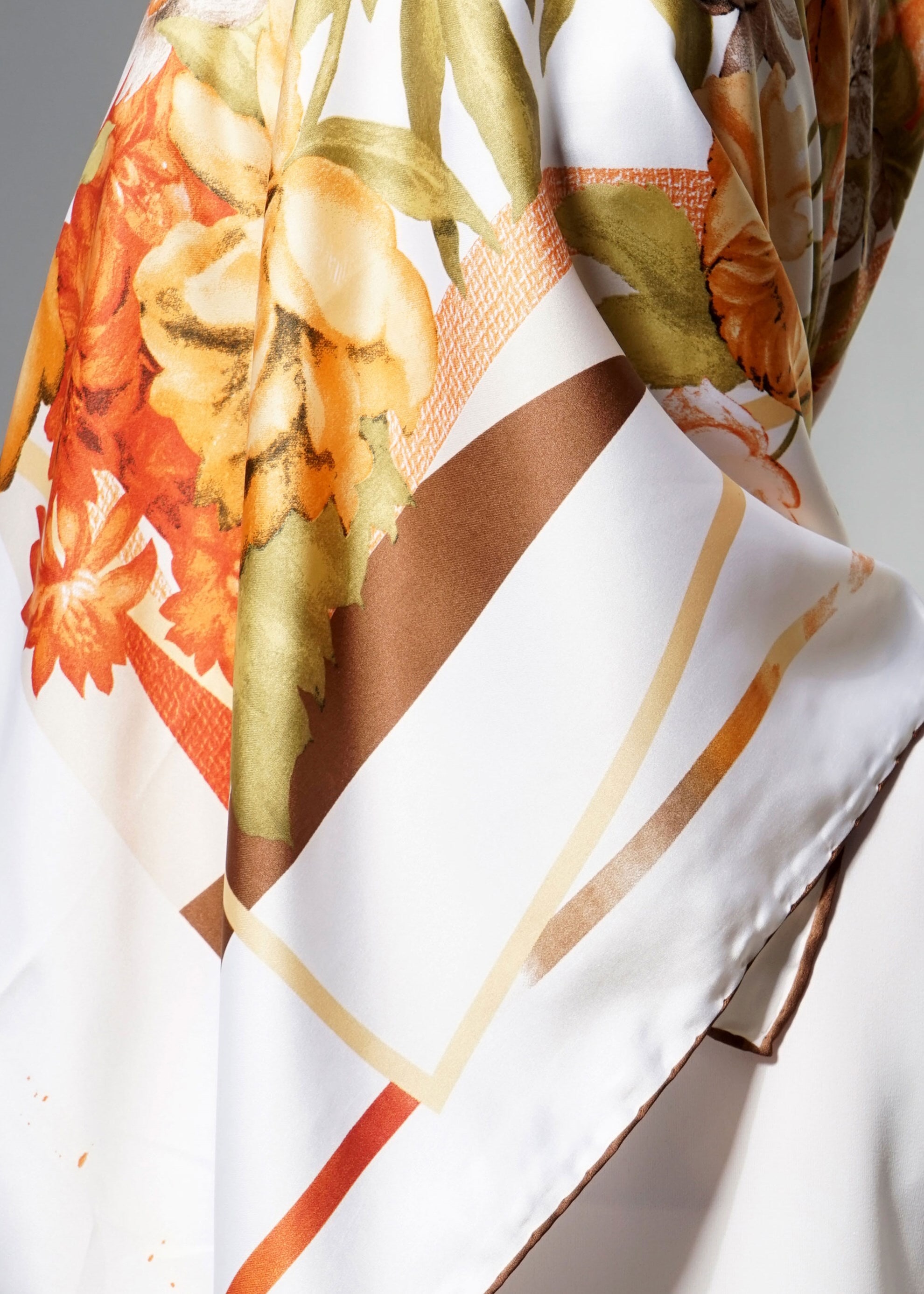 Tesettür giyim BEJ 12608 ALVİNA DESENLİ EŞARP