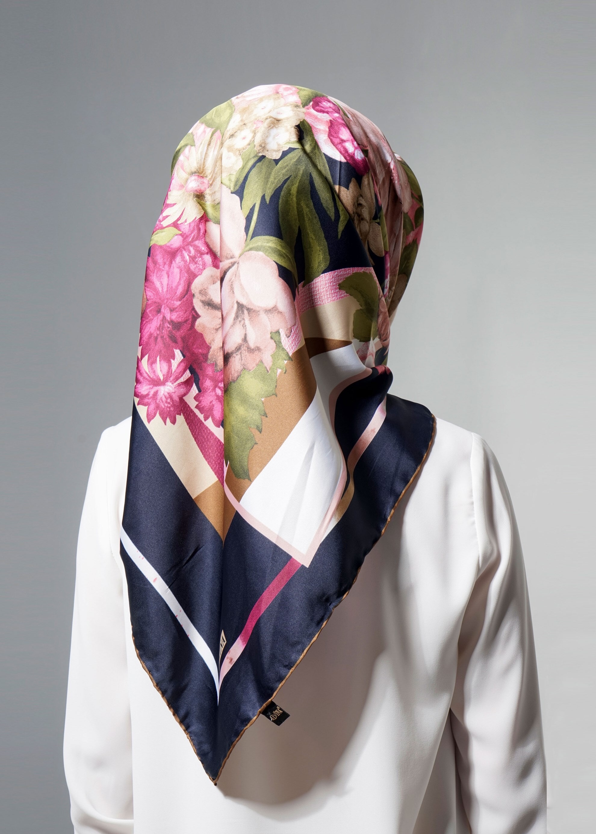 Tesettür giyim LACİVERT 12608 ALVİNA DESENLİ EŞARP