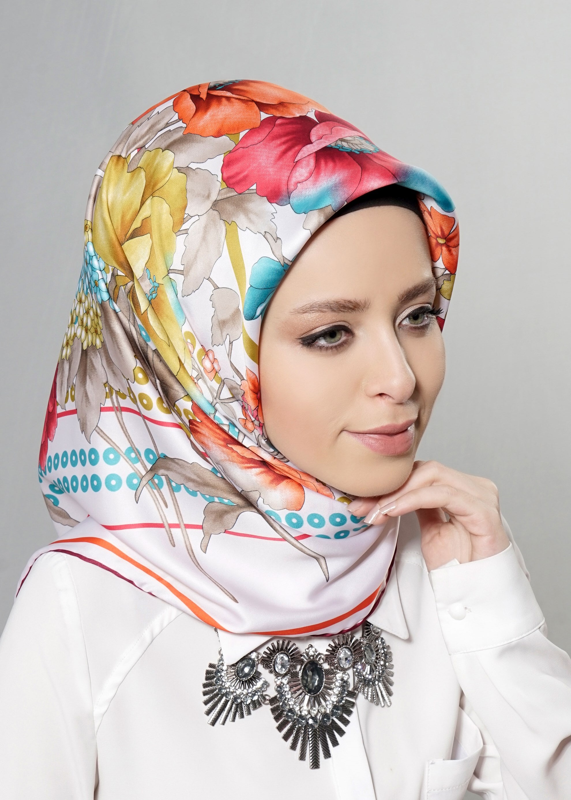 Tesettür giyim BEJ 12620 ALVİNA DESENLİ EŞARP