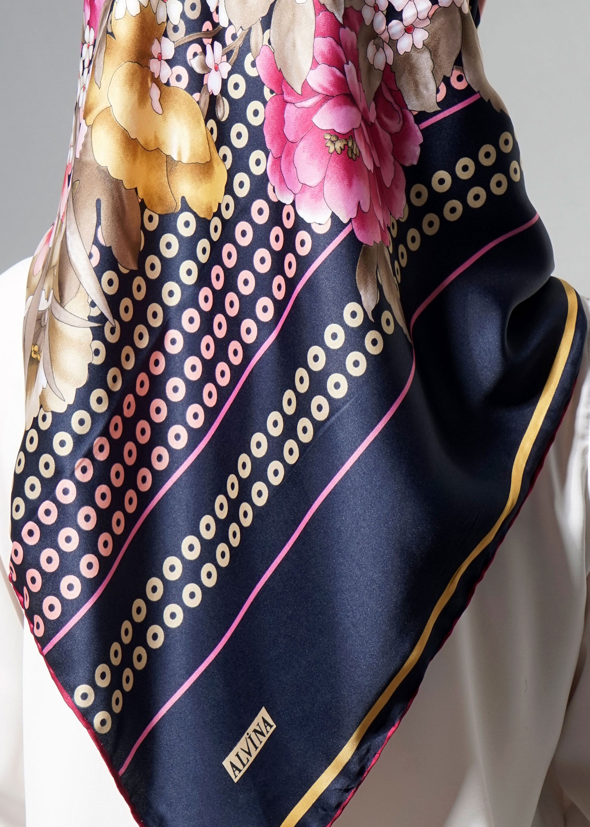 Tesettür giyim LACİVERT 12620 ALVİNA DESENLİ EŞARP