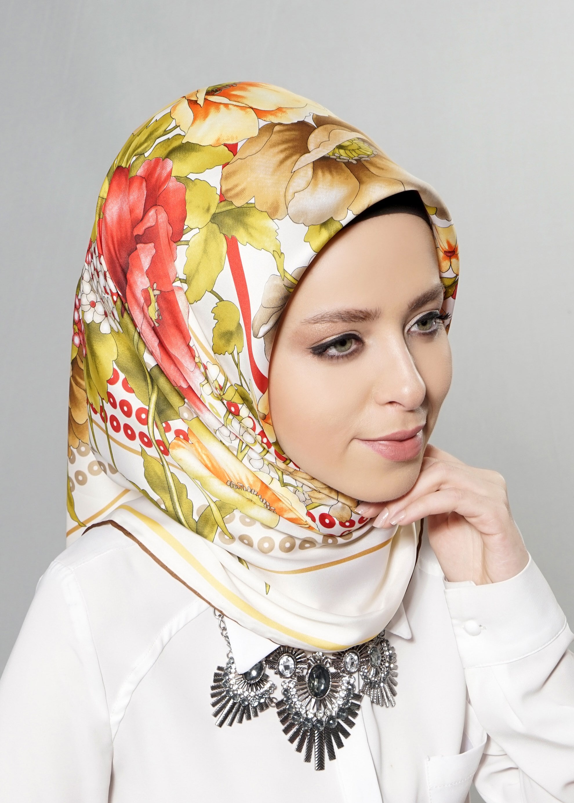 Tesettür giyim BEJ 12620 ALVİNA DESENLİ EŞARP