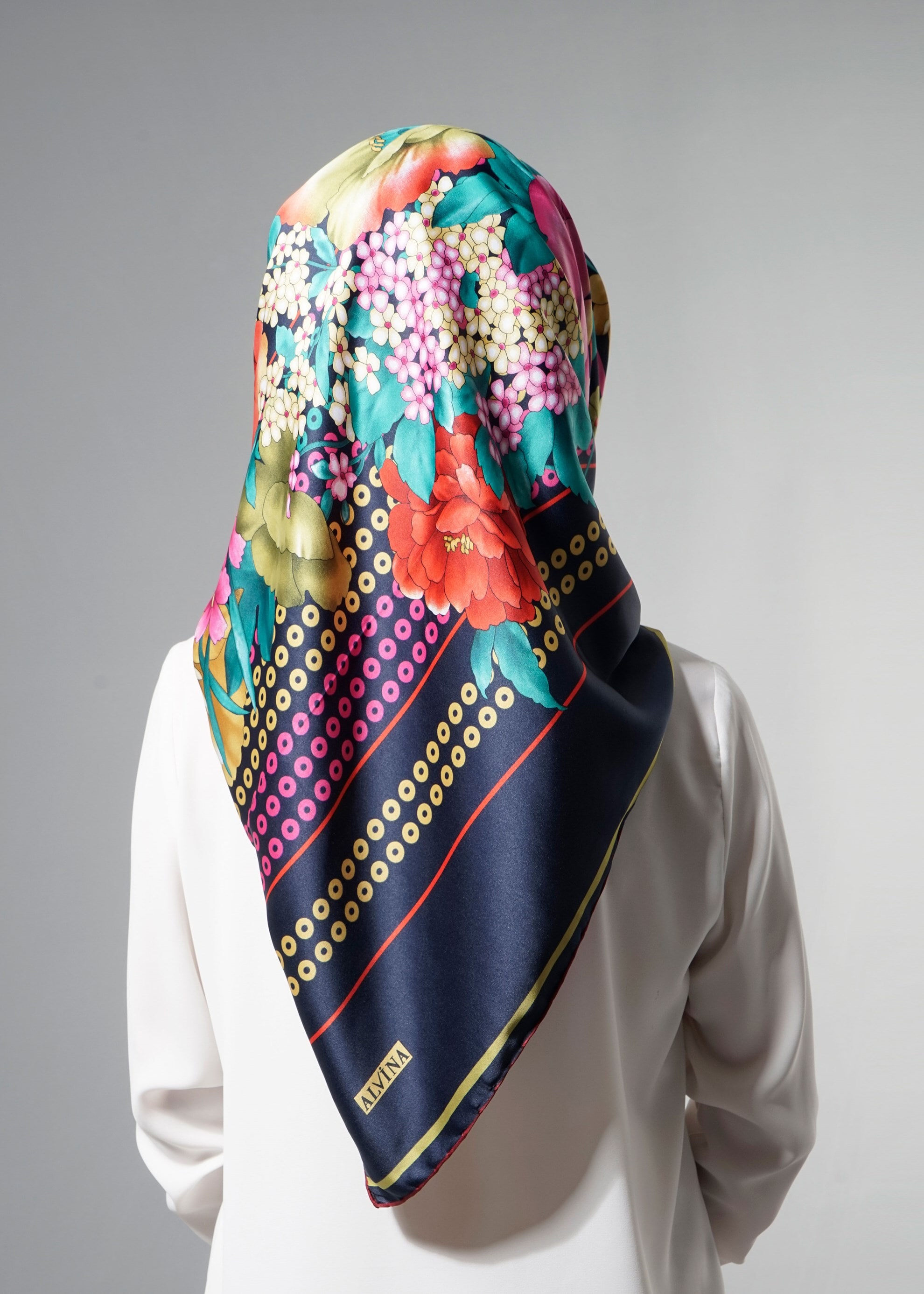 Tesettür giyim LACİVERT 12620 ALVİNA DESENLİ EŞARP