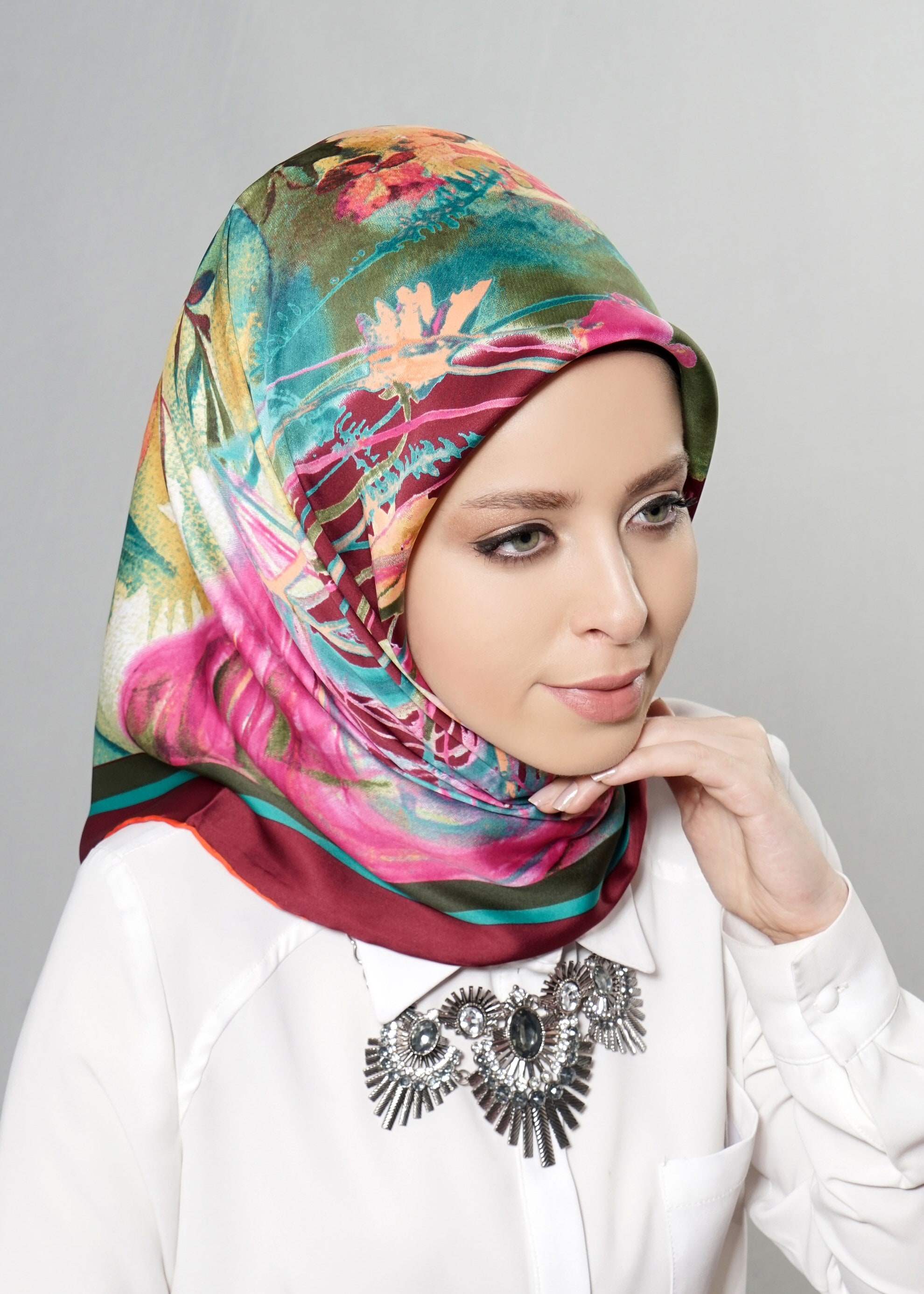 Tesettür giyim BORDO 12621 ALVİNA DESENLİ EŞARP