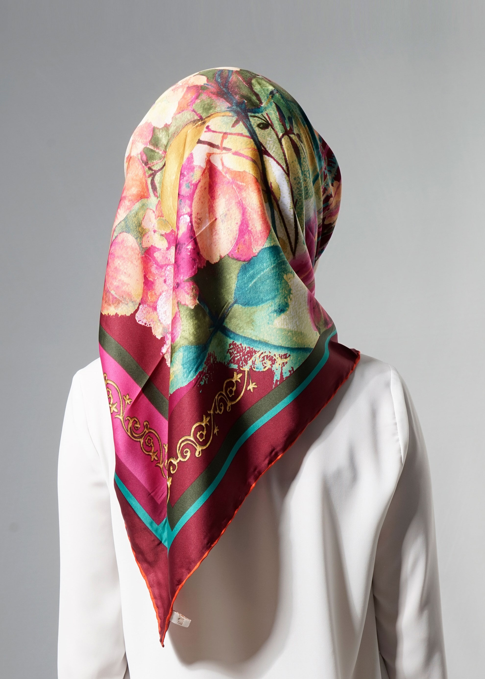 Tesettür giyim BORDO 12621 ALVİNA DESENLİ EŞARP