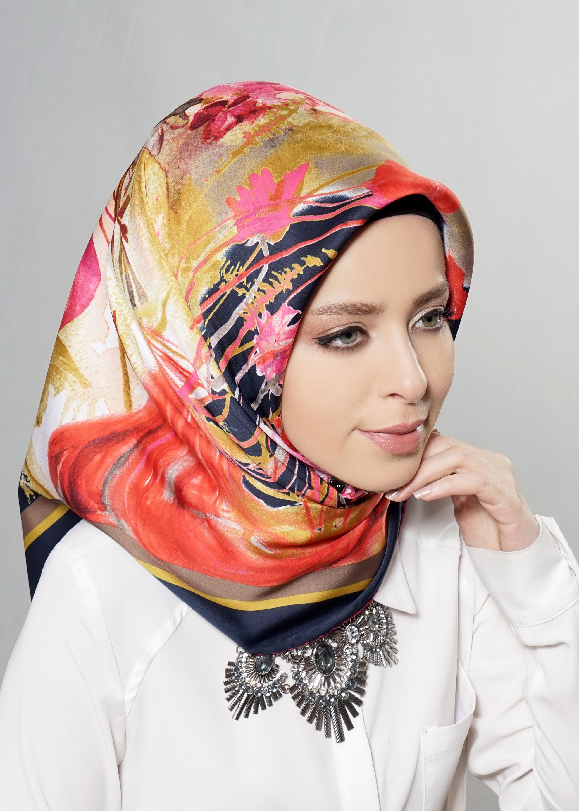 Tesettür giyim LACİVERT 12621 ALVİNA DESENLİ EŞARP