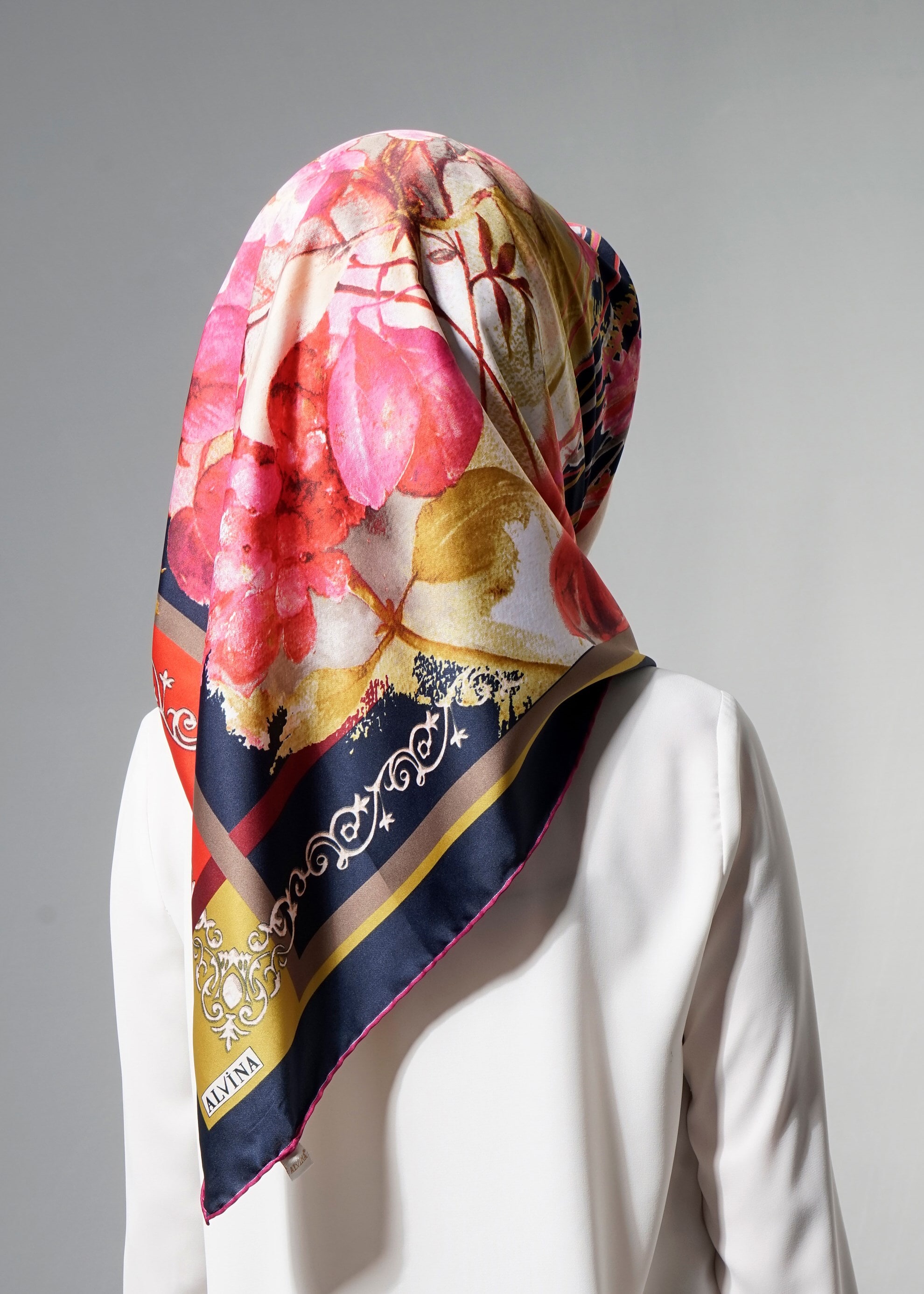 Tesettür giyim LACİVERT 12621 ALVİNA DESENLİ EŞARP