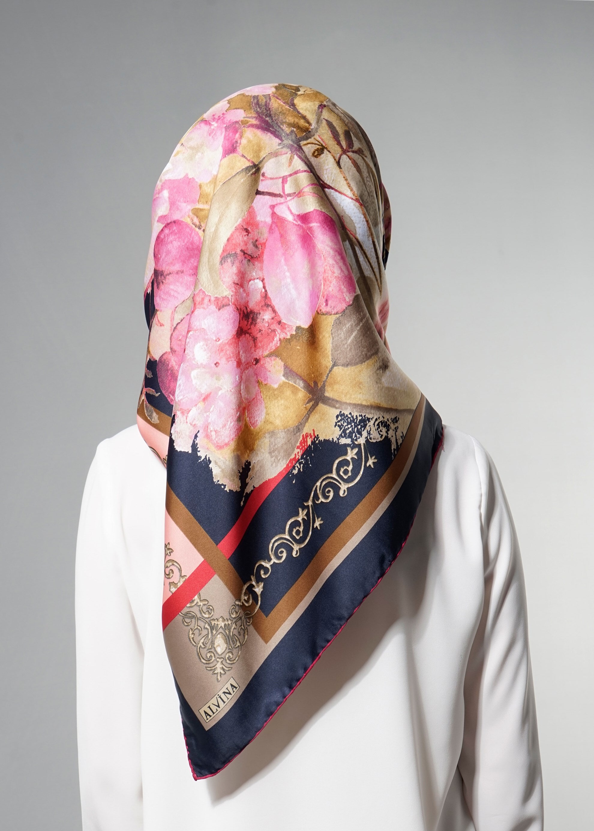 Tesettür giyim LACİVERT 12621 ALVİNA DESENLİ EŞARP