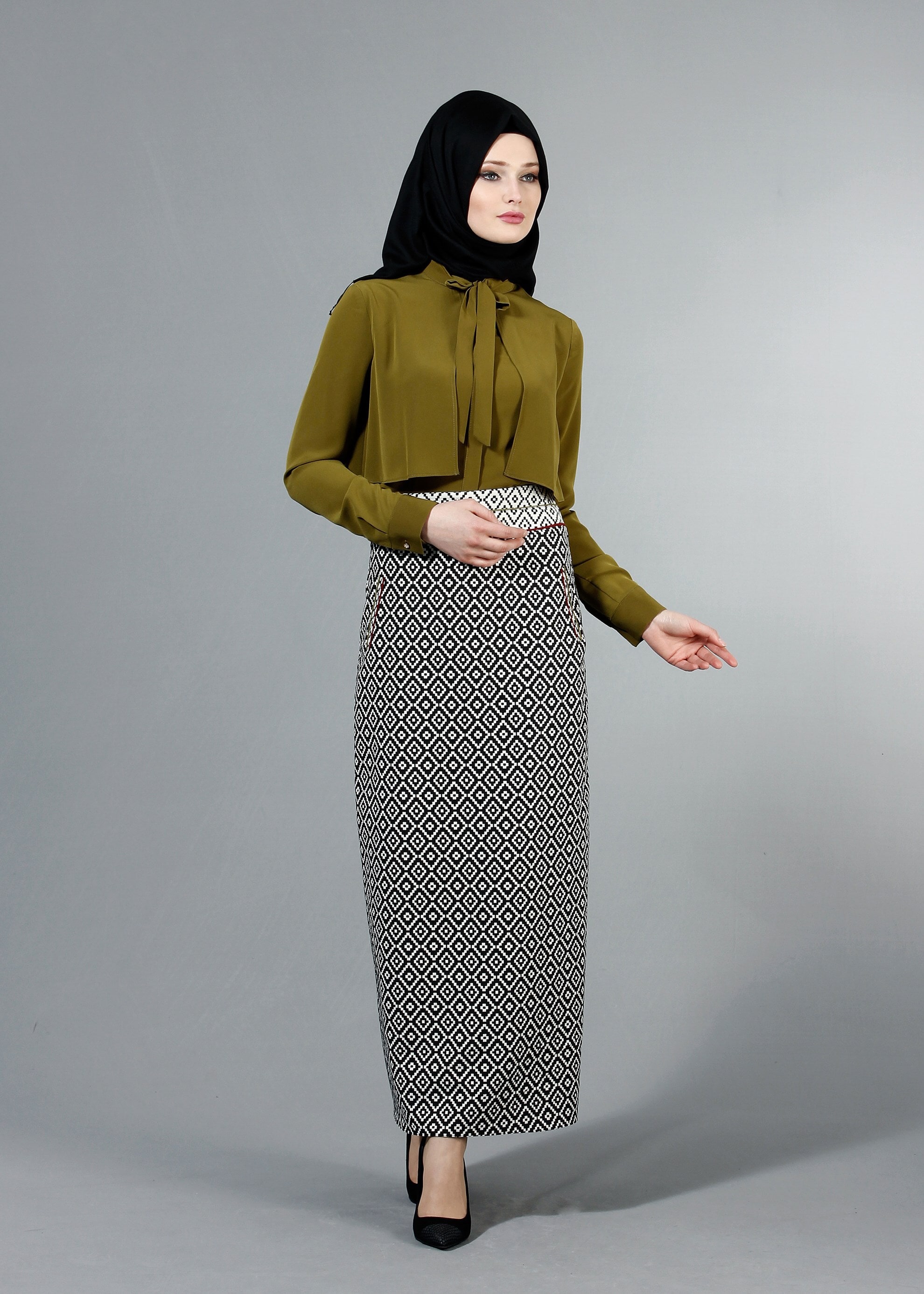 Tesettür giyim SİYAH 6803 Jakar Tesettür Etek 38/44(38/40) TEK36