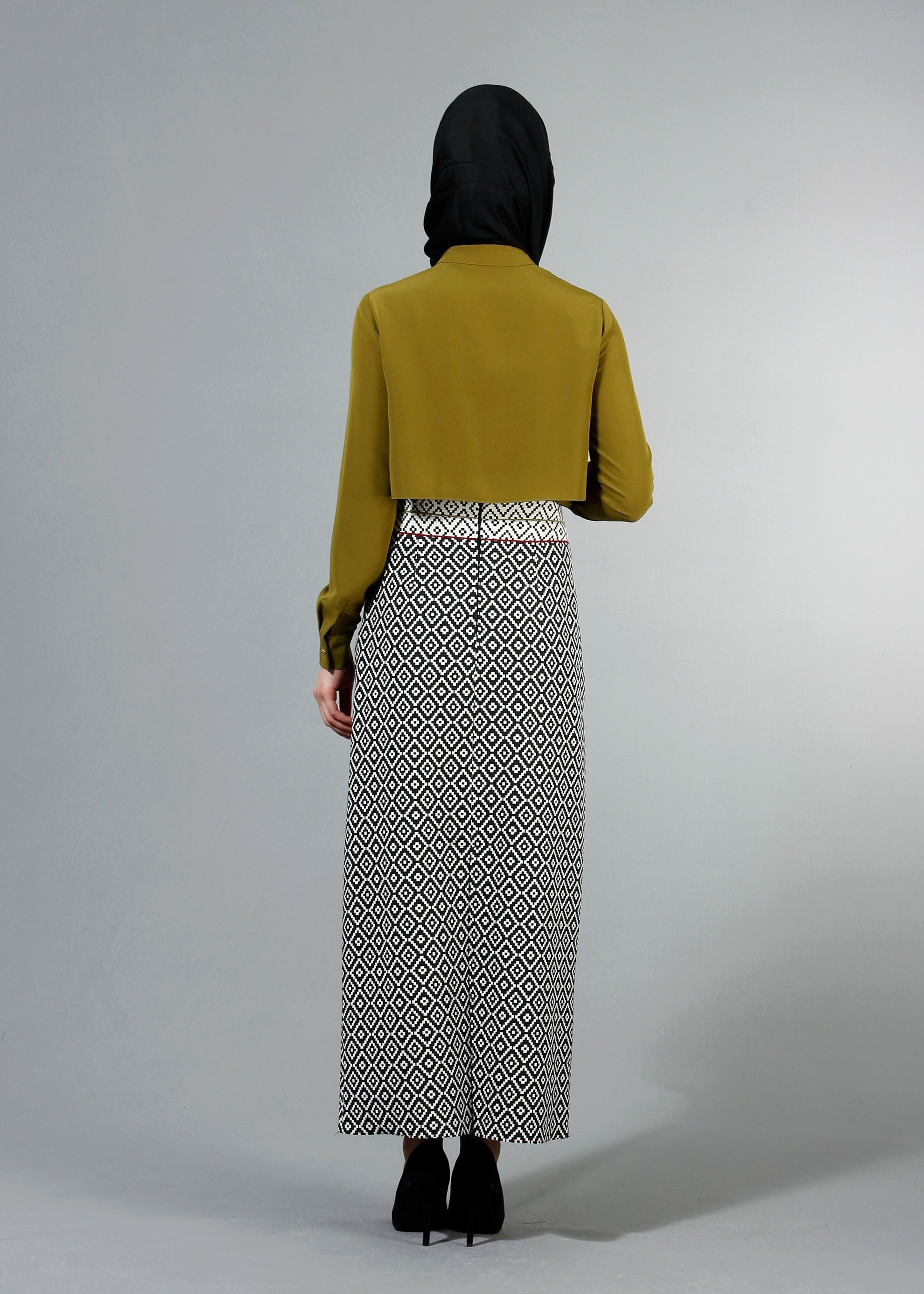 Tesettür giyim SİYAH 6803 Jakar Tesettür Etek 38/44(38/40) TEK36