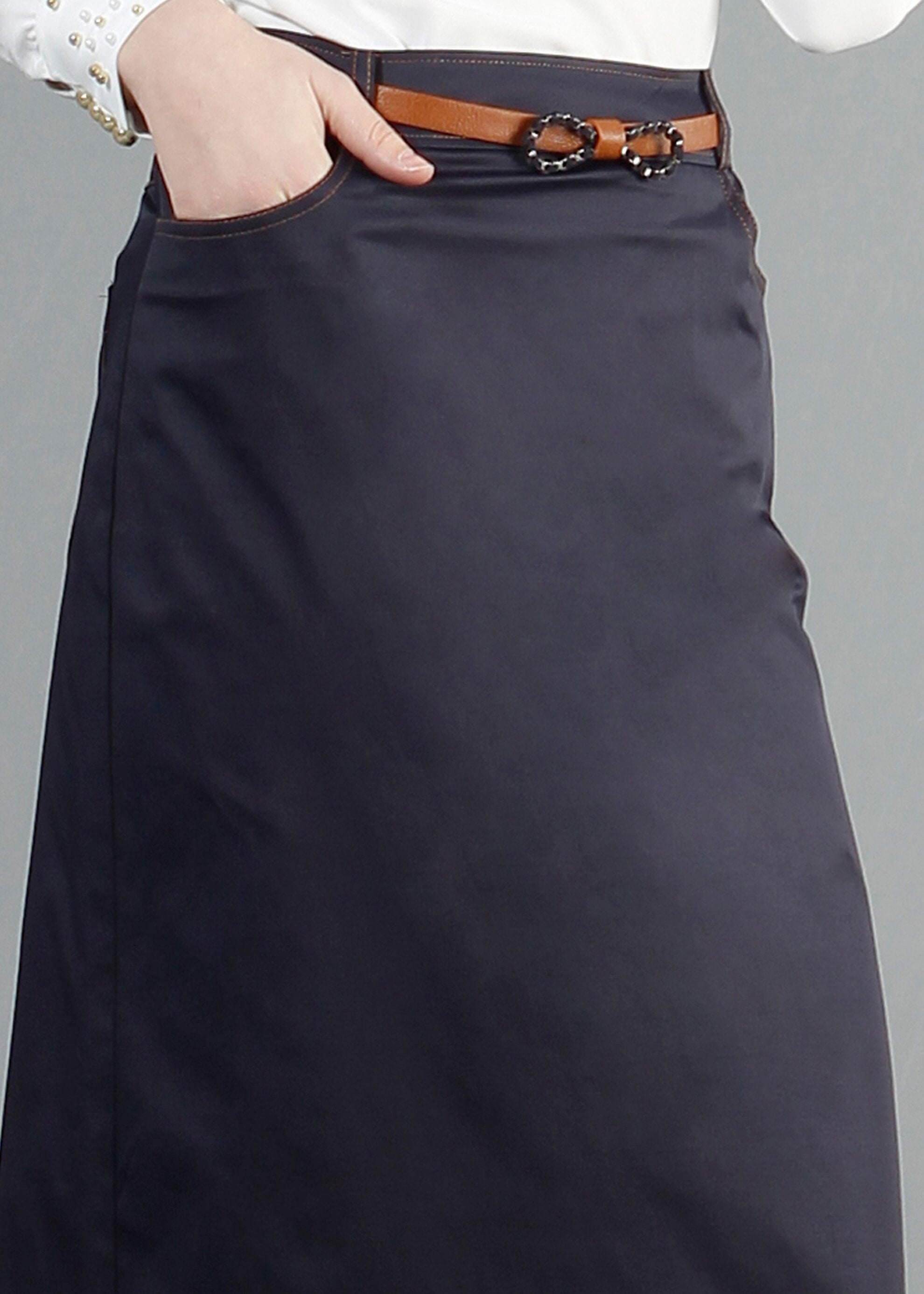 Tesettür giyim LACİVERT CEP DETAYLI DÜZ KESİM ETEK 6835