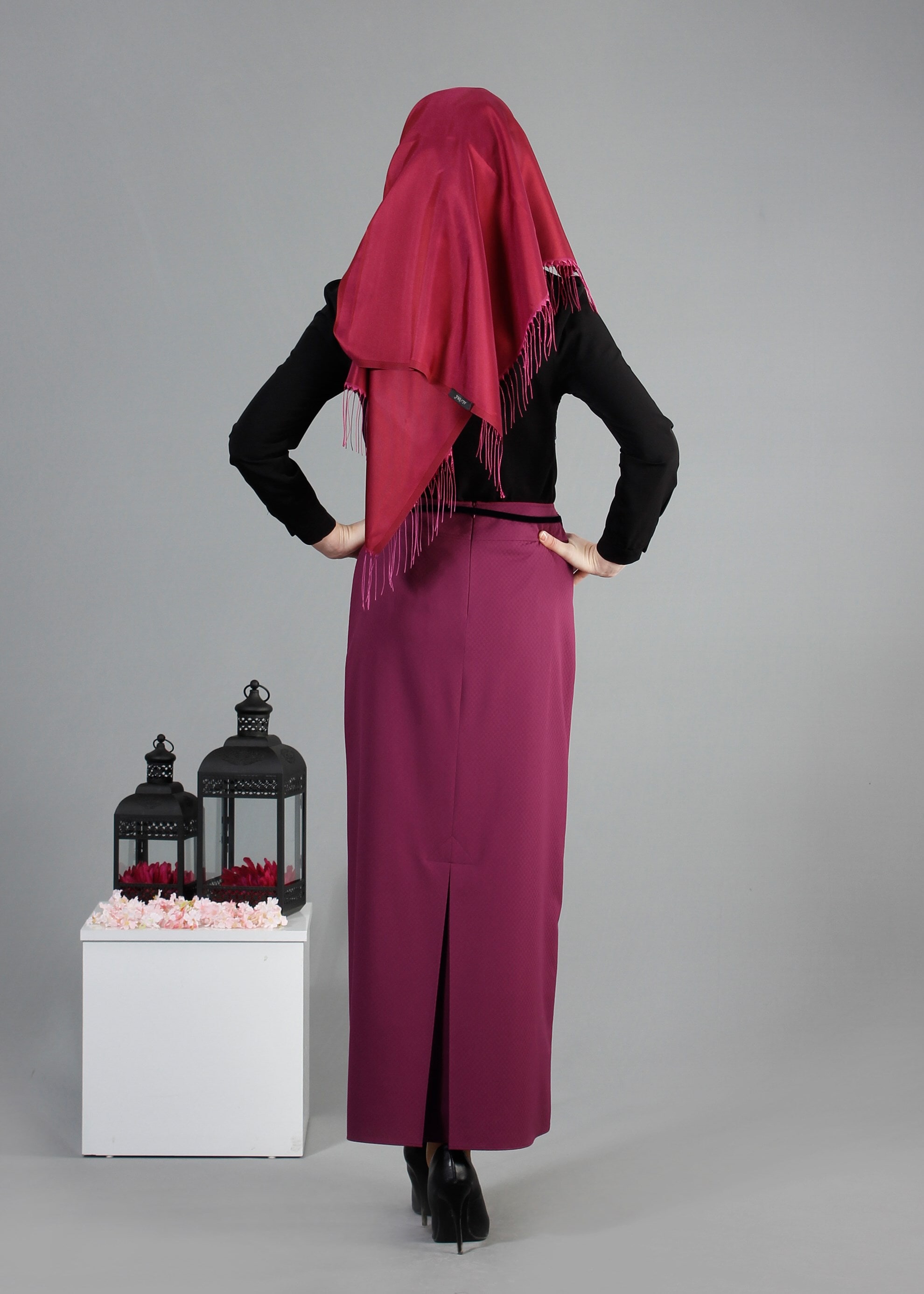 Tesettür giyim MOR FERMUAR DETAYLI DÜZ KESİM ETEK 6842