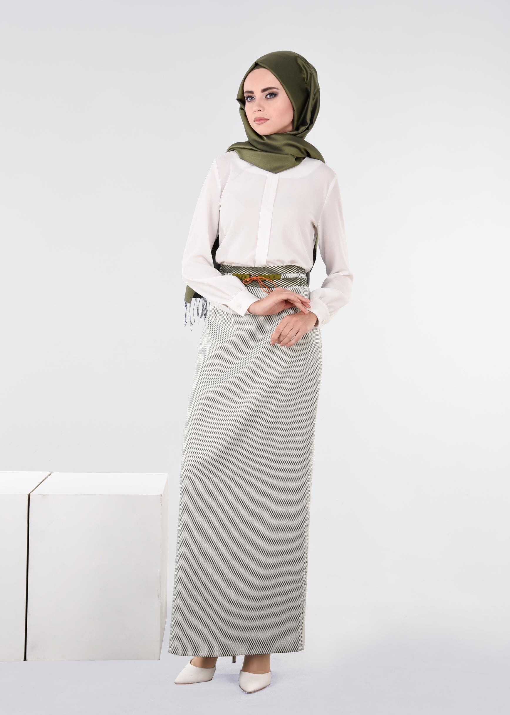 Tesettür giyim HAKİ DESENLİ GİZLİ YIRTMAÇLI ETEK 6844