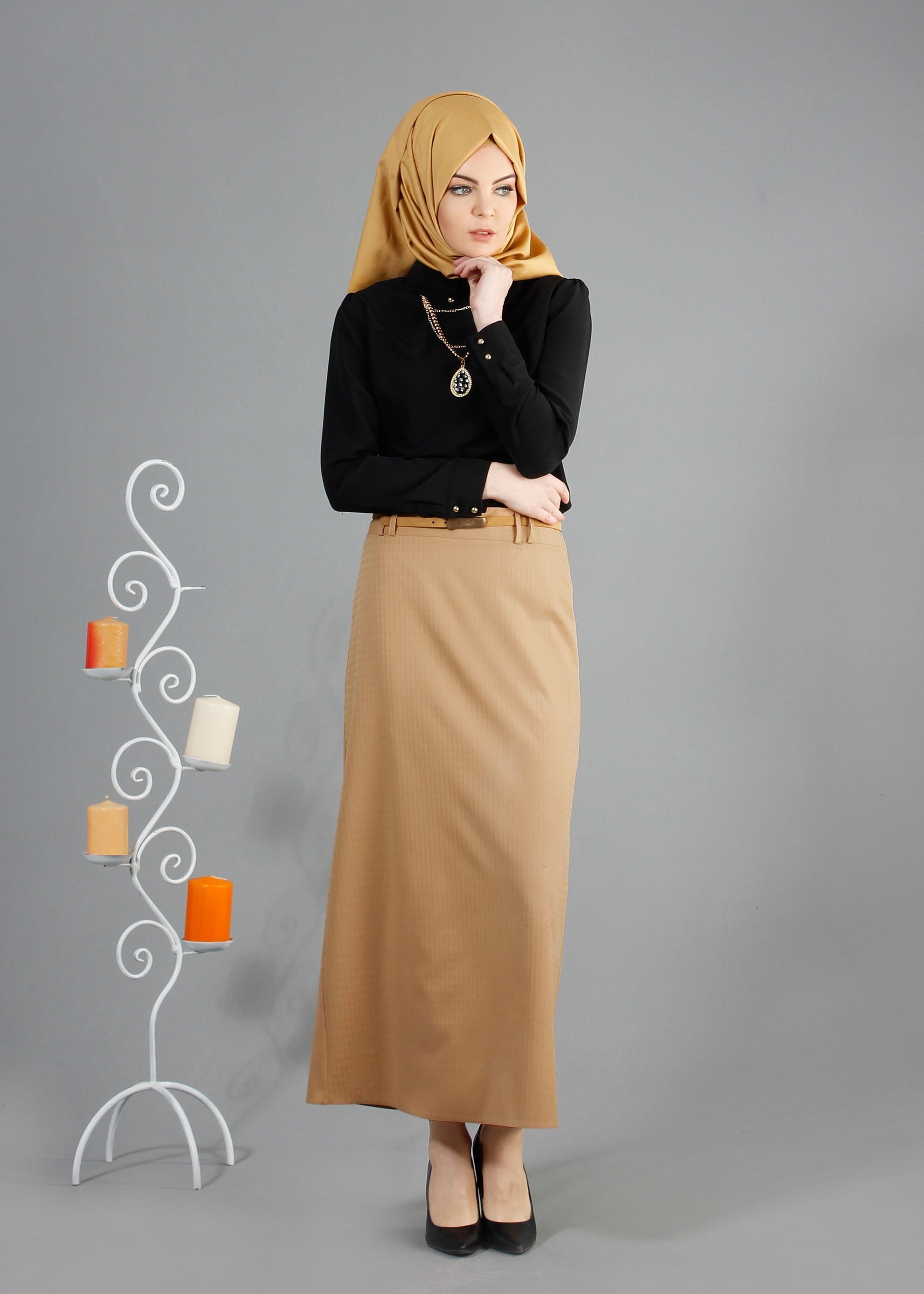 Tesettür giyim SARI GİZLİ YIRTMAÇLI DÜZ KESİM ETEK 6854