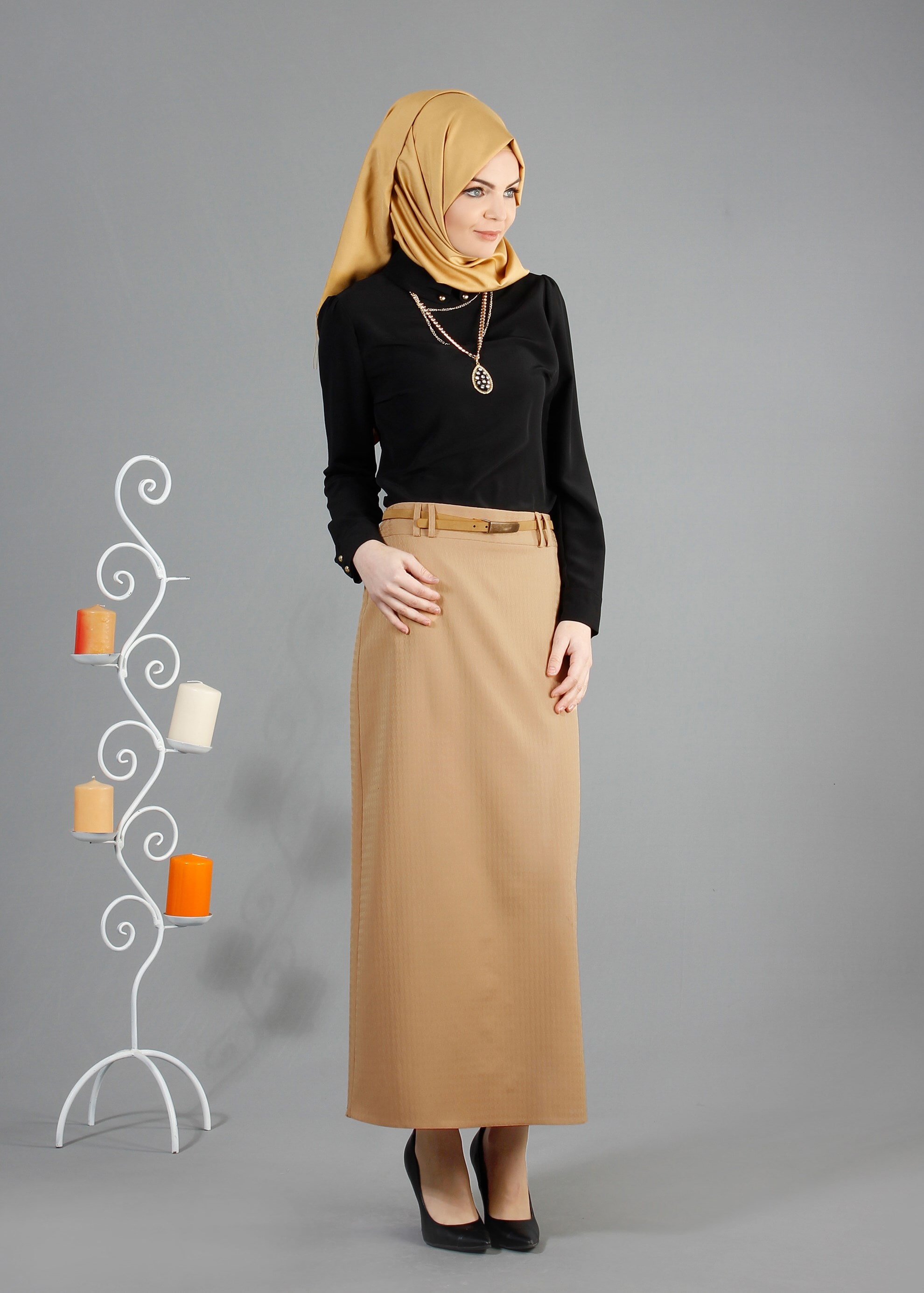 Tesettür giyim SARI GİZLİ YIRTMAÇLI DÜZ KESİM ETEK 6854