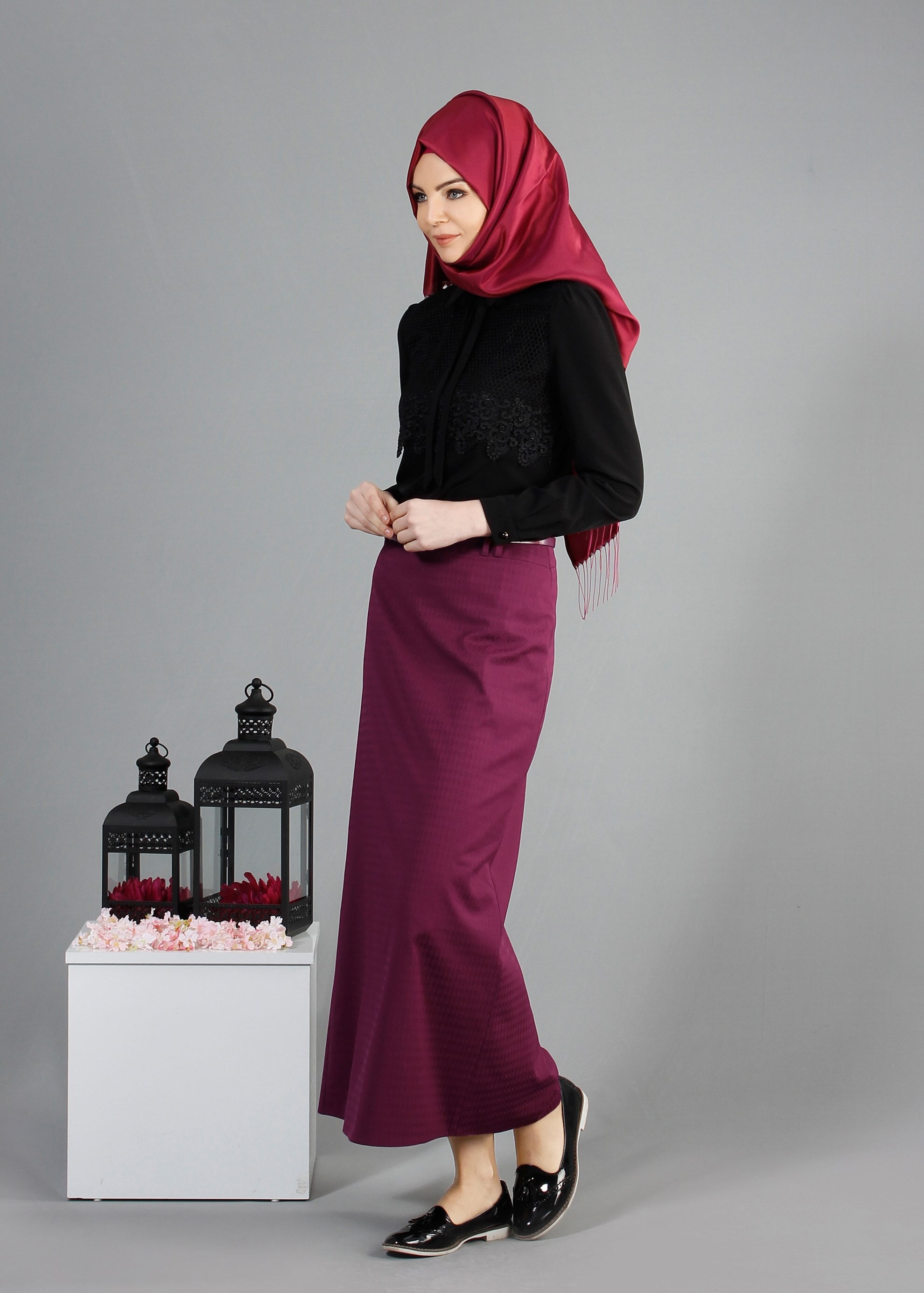Tesettür giyim MOR GİZLİ YIRTMAÇLI DÜZ KESİM ETEK 6854