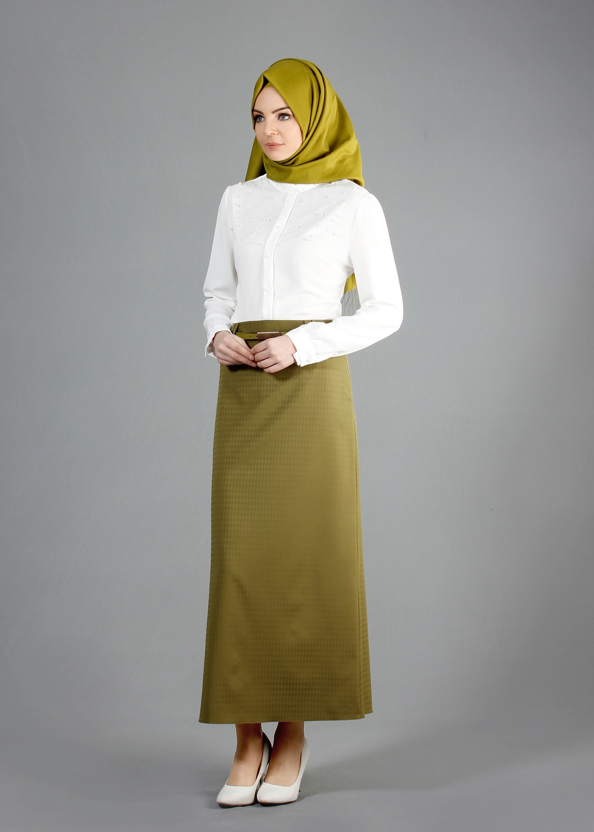 Tesettür giyim YEŞİL GİZLİ YIRTMAÇLI DÜZ KESİM ETEK 6854