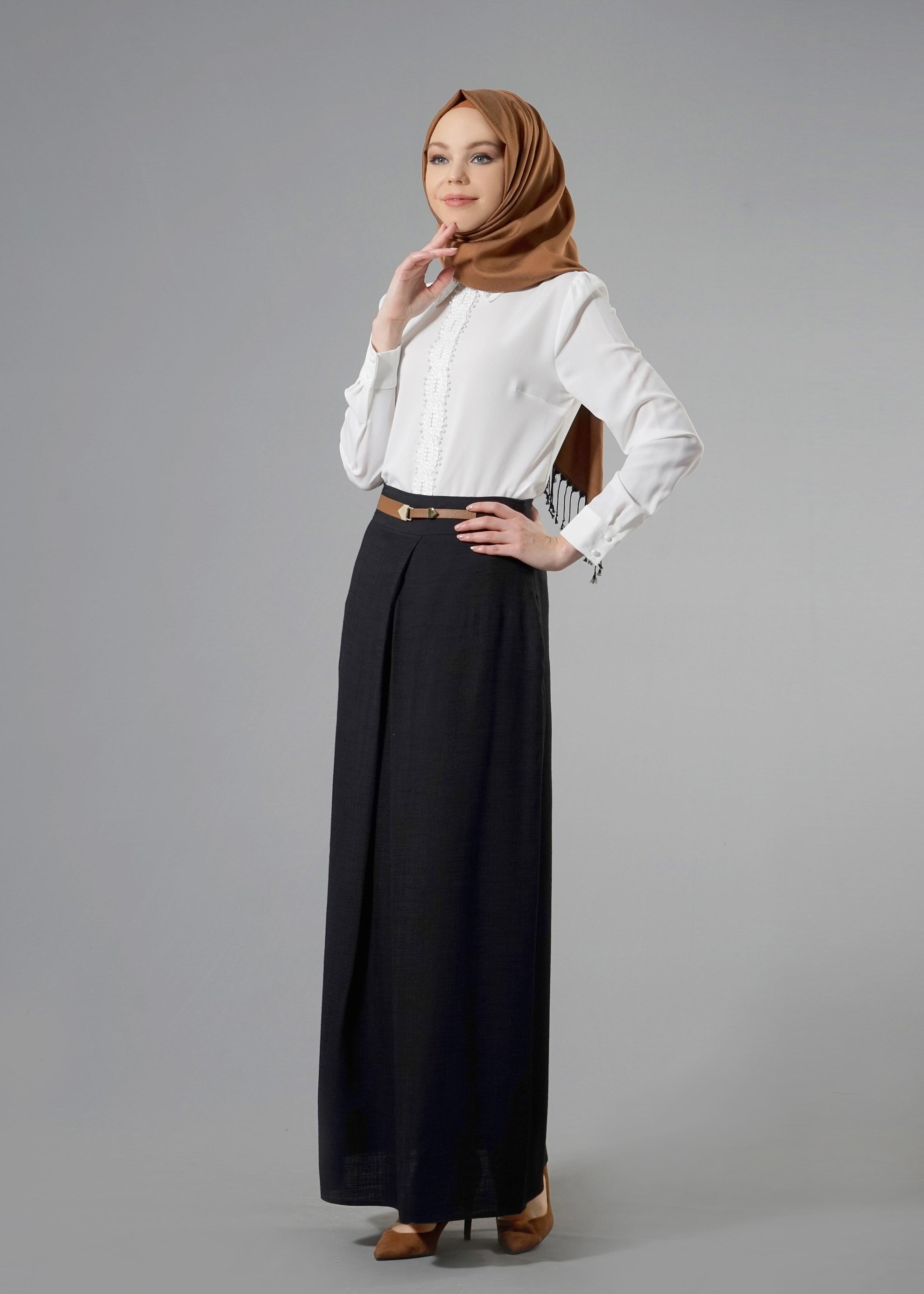 Tesettür giyim SİYAH CEPLİ DÜZ KESİM ETEK 6869