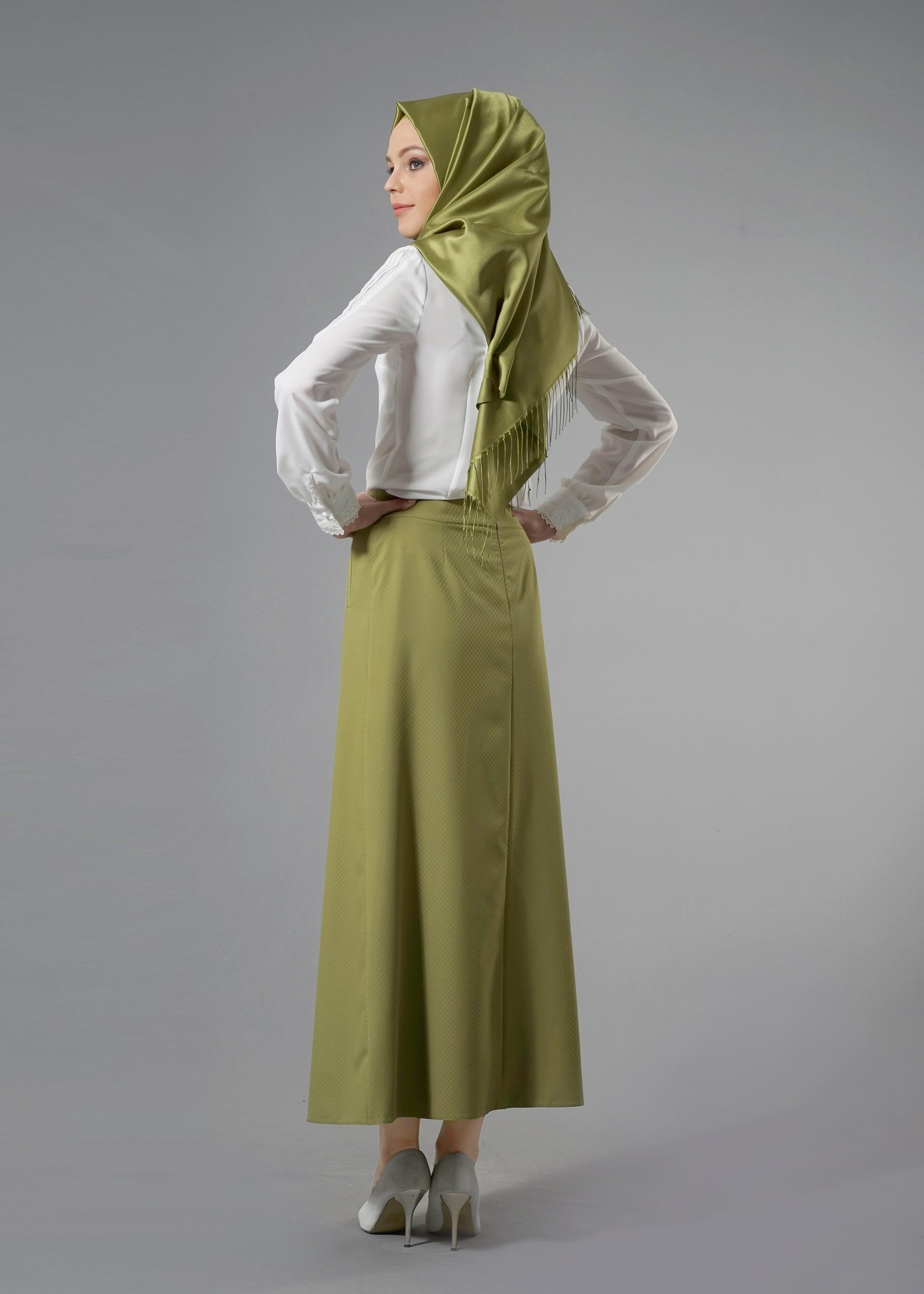 Tesettür giyim YEŞİL DÜZ KESİM METAL AKSEUARLI ETEK 6880