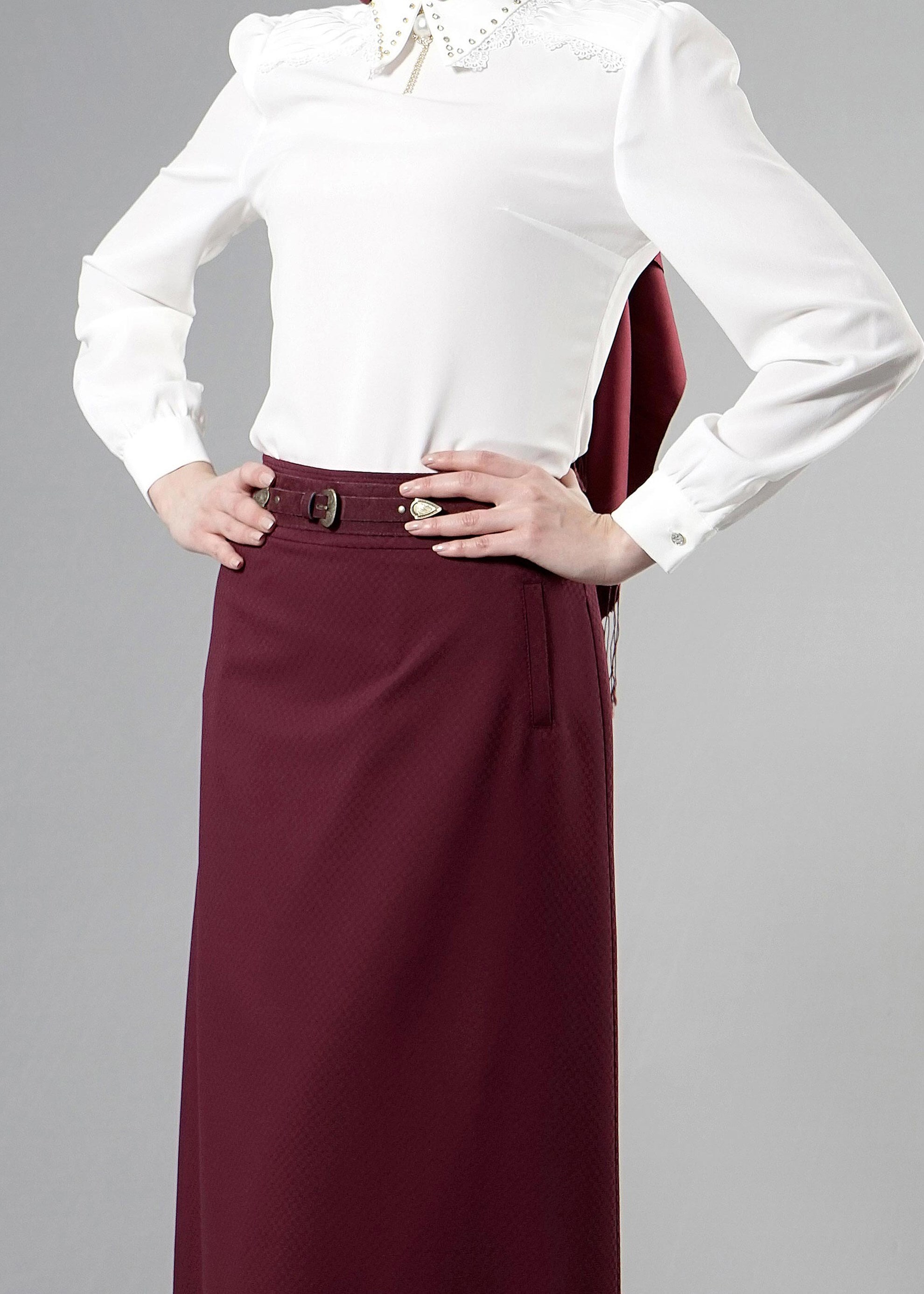 Tesettür giyim BORDO DÜZ KESİM METAL AKSEUARLI ETEK 6880