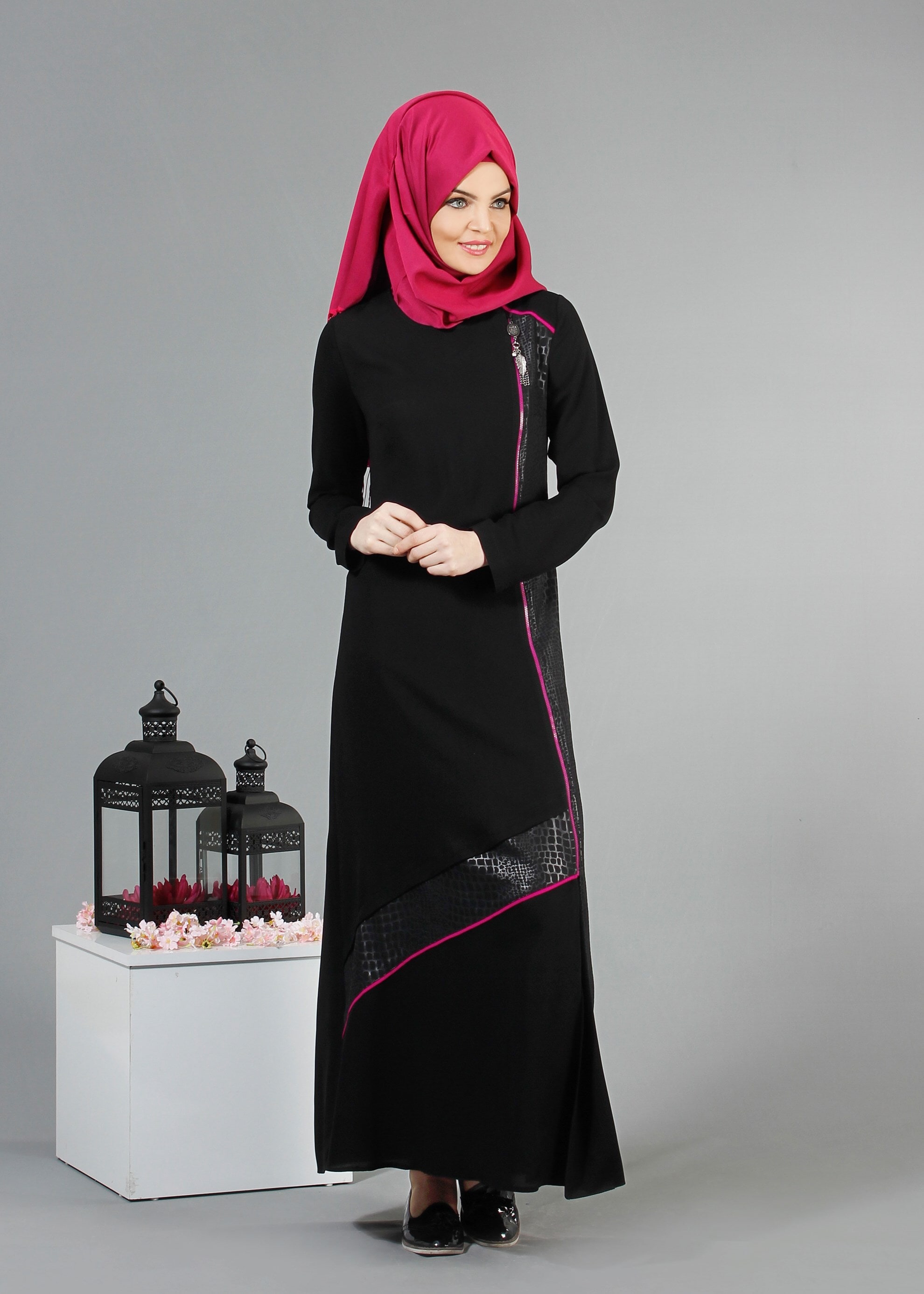 Tesettür giyim SİYAH 8200 Esma Tesettür Ferace 38/46 TEK40