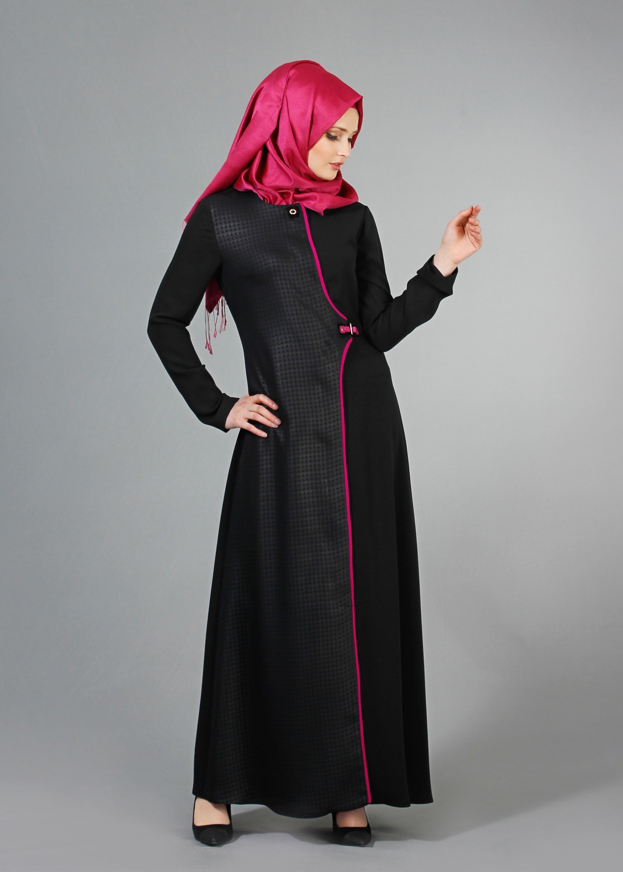 Tesettür giyim SİYAH 8204 Nil Crep Tesettür Ferace 38/46 TEK40