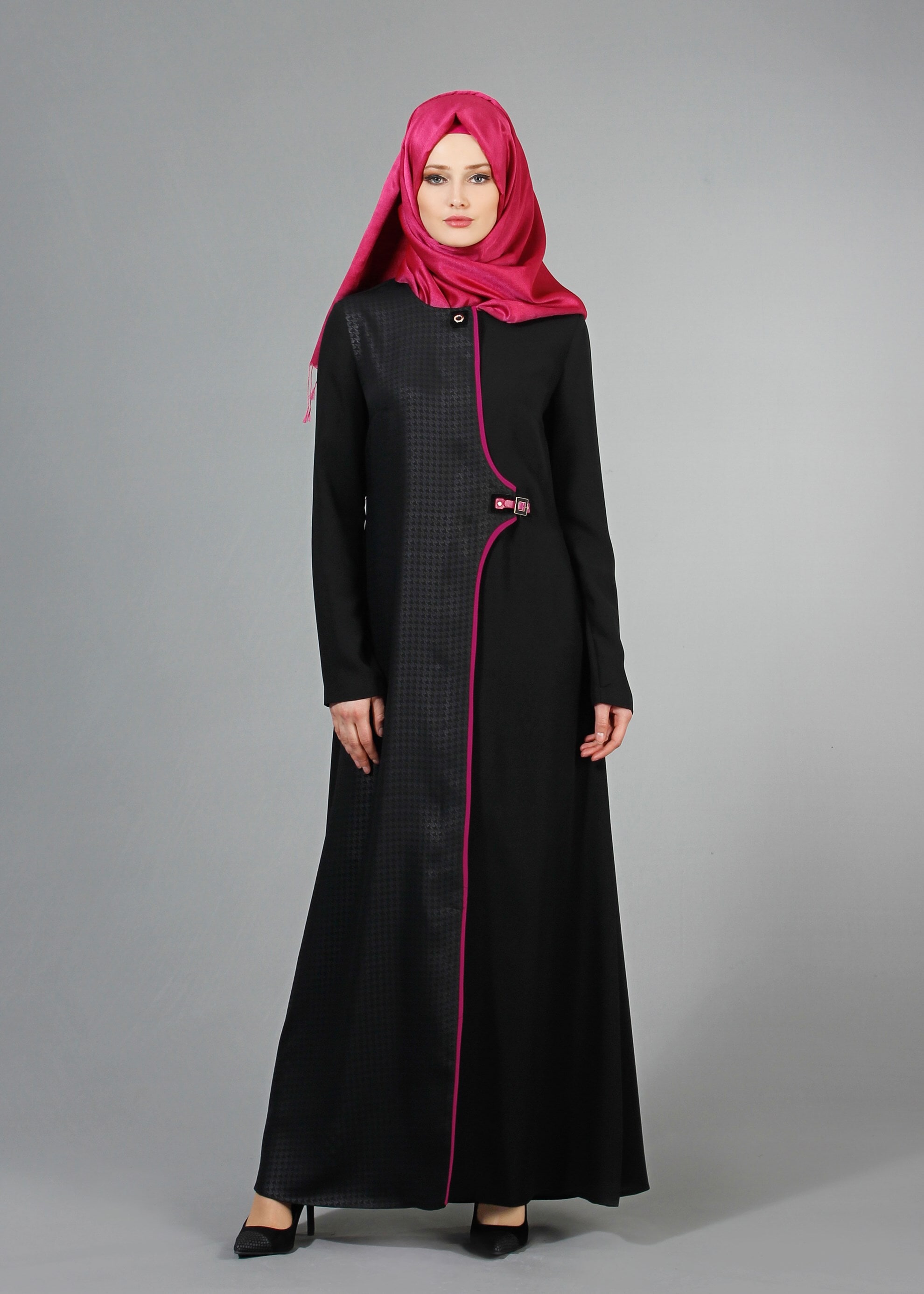 Tesettür giyim SİYAH 8204 Nil Crep Tesettür Ferace 38/46 TEK40